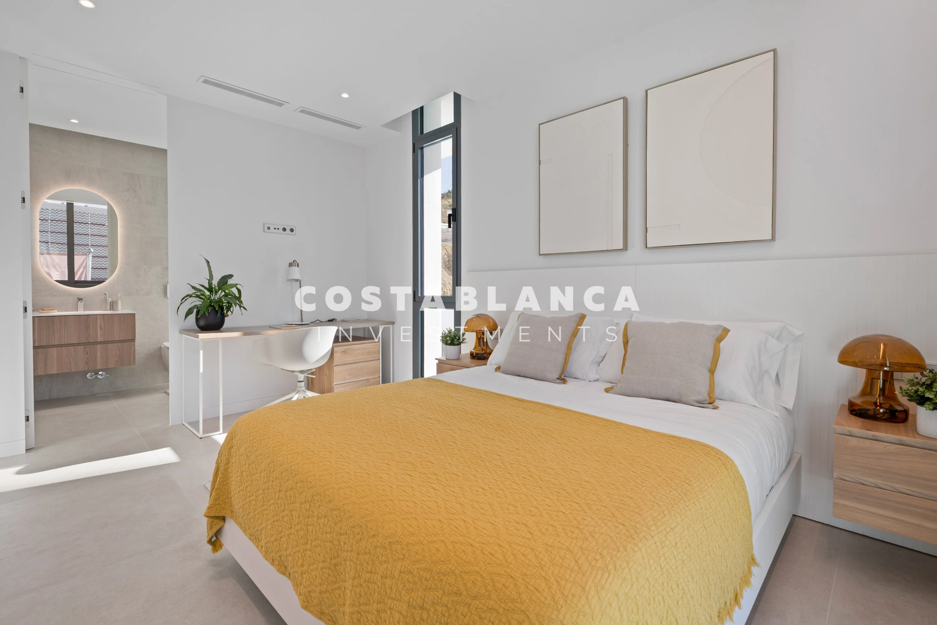 Vile independente moderne cu grădini private și finisaje premium de vânzare în Benidorm.