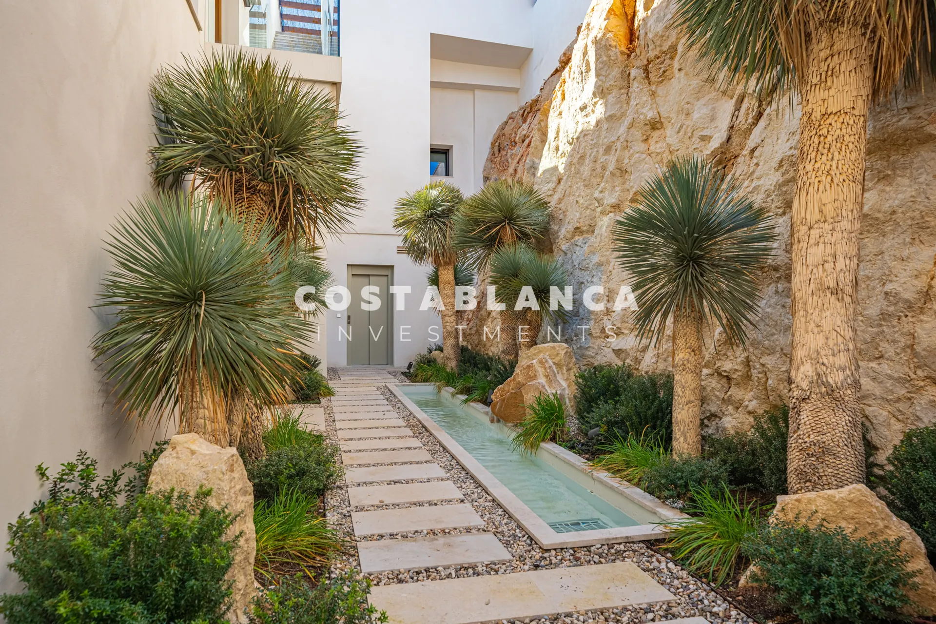 CA MALVA - New modern and eco-friendly luxury villa with panoramic views in fabulous Javea, Spain.