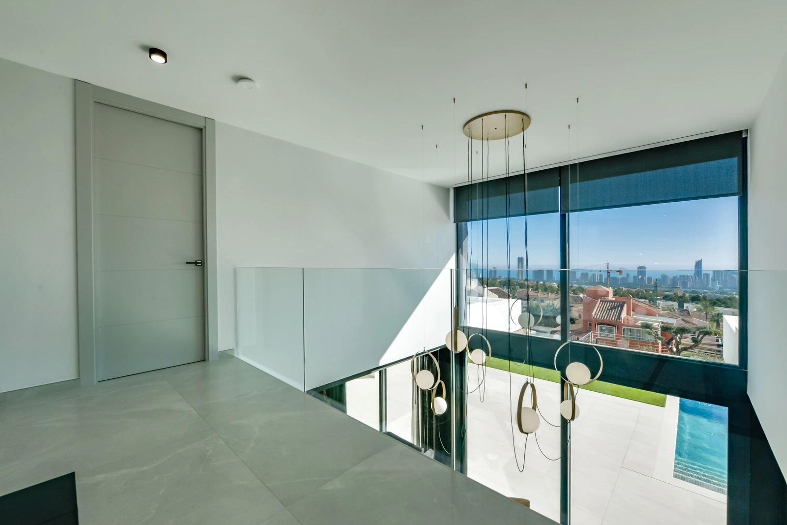 Modern villa for sale in Finestrat with panoramic sea views.