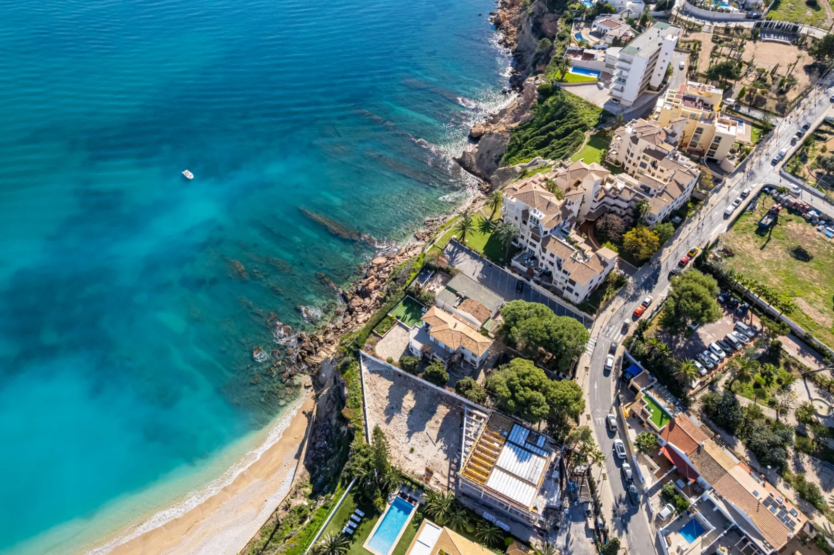 A once-in-a-lifetime opportunity on a cliff for sale in El Albir