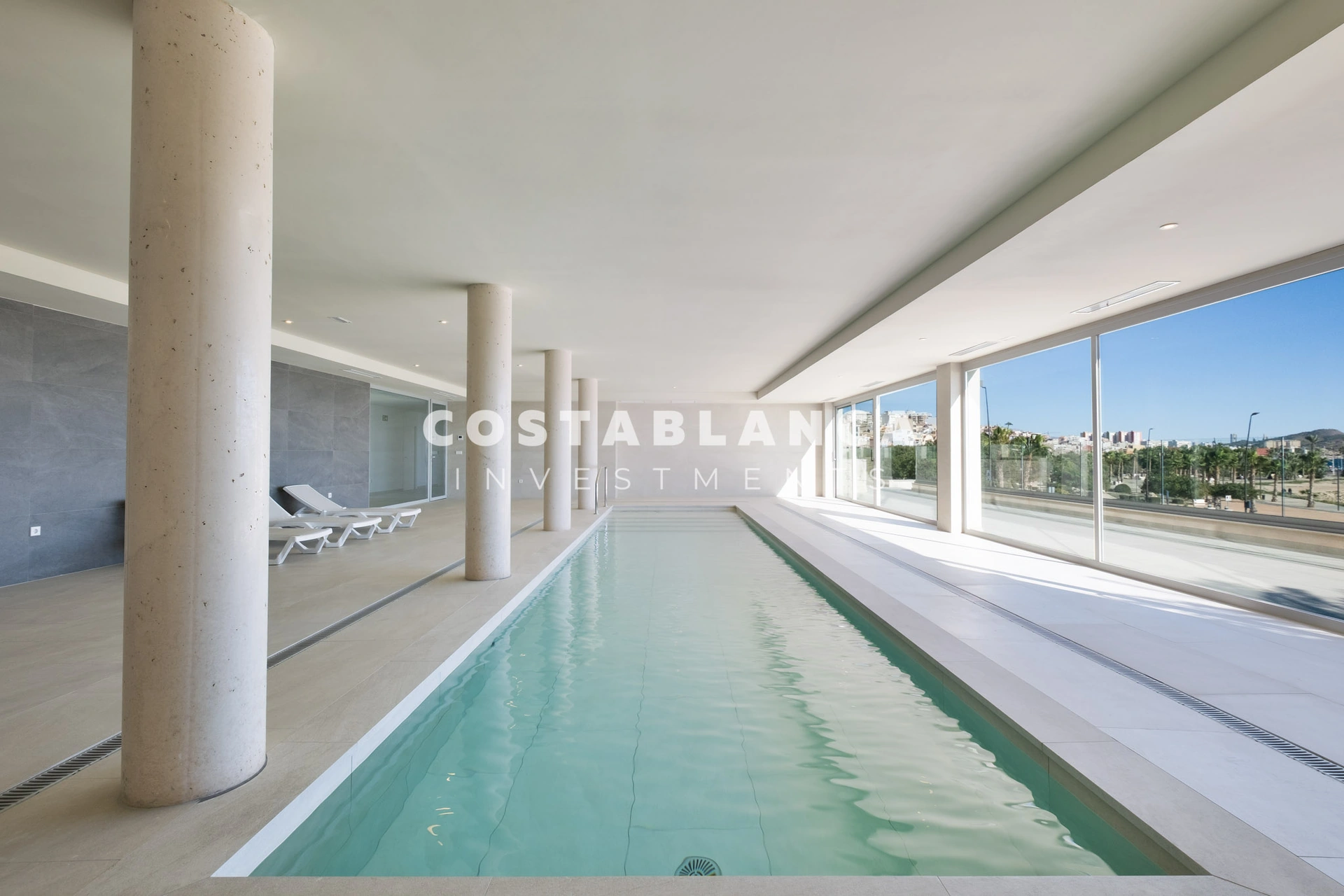 Exceptional Penthouse on the Front Line with Panoramic Sea Views in Villajoyosa