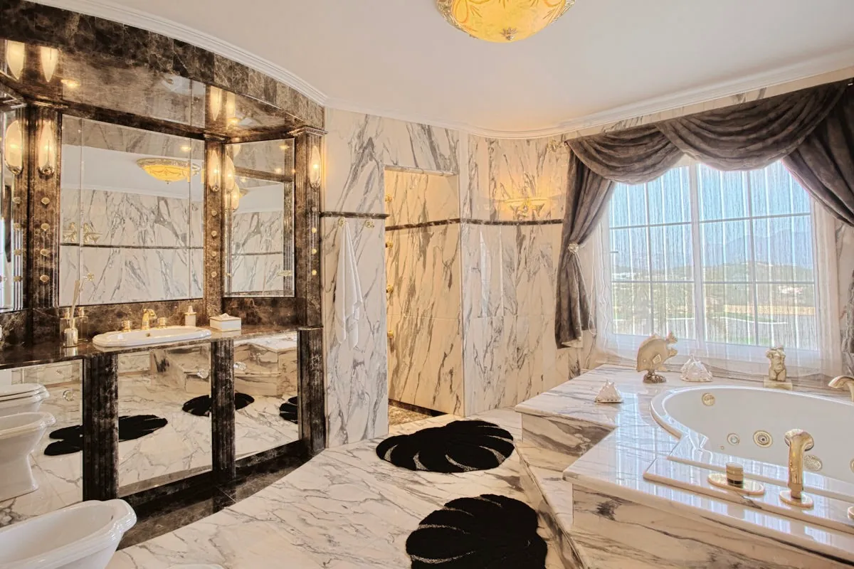 Vila panoramică de lux în La Nucia cu peste 2,000 m² de eleganță