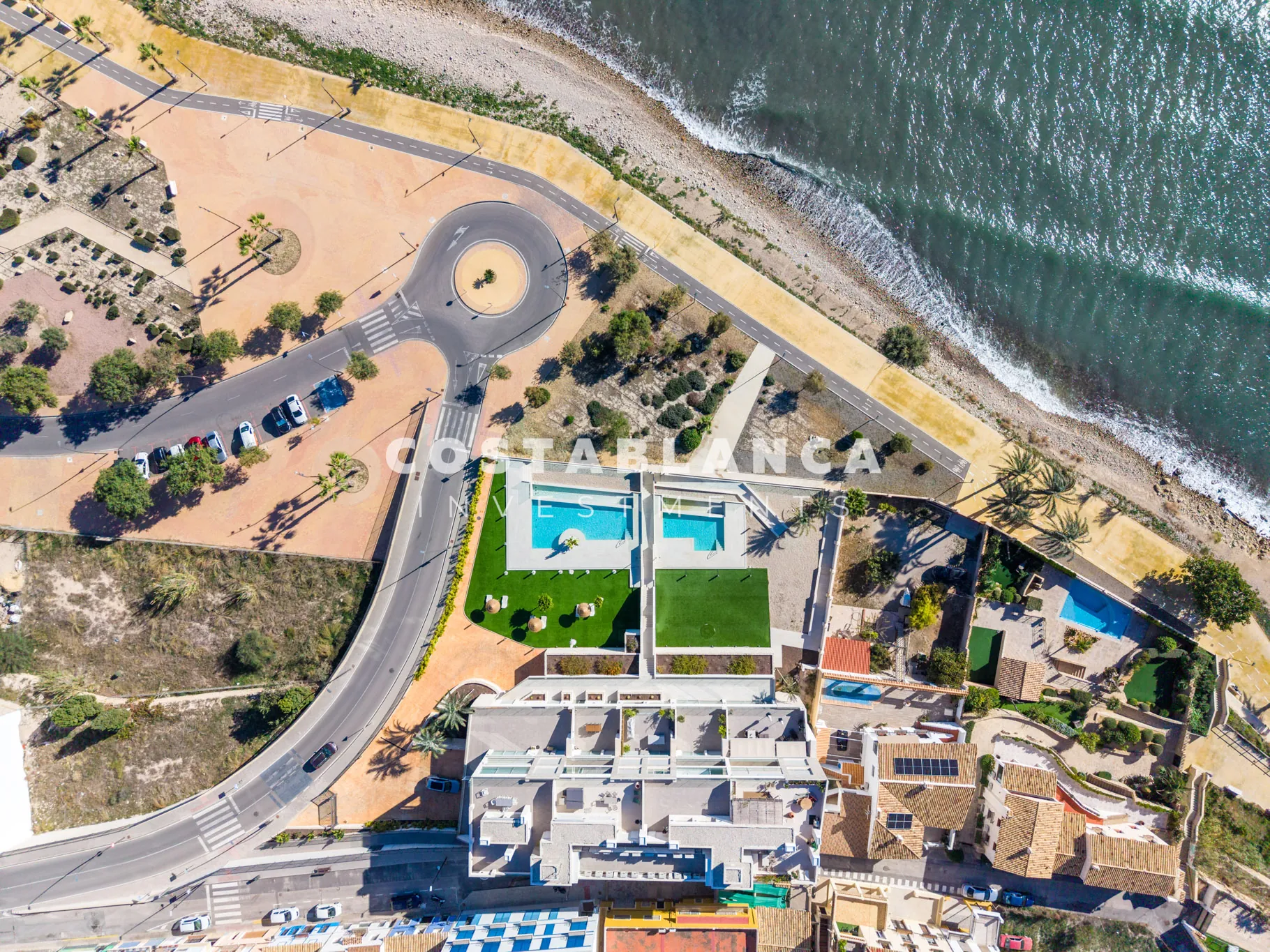 Exceptional Penthouse on the Front Line with Panoramic Sea Views in Villajoyosa