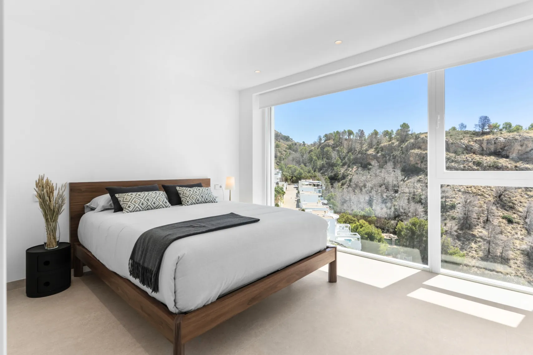 Spectacular contemporary villa in Altea with panoramic sea views - Ready to move in