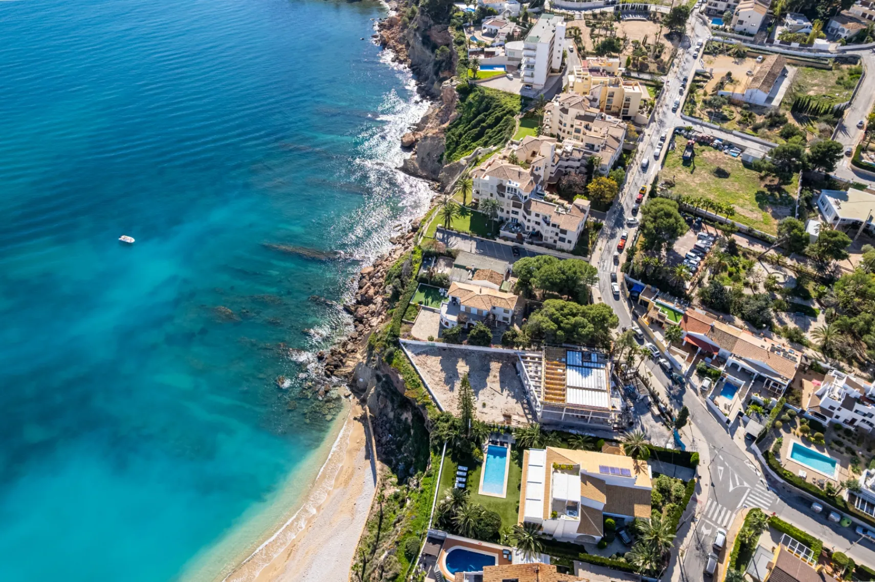 A once-in-a-lifetime opportunity on a cliff for sale in El Albir