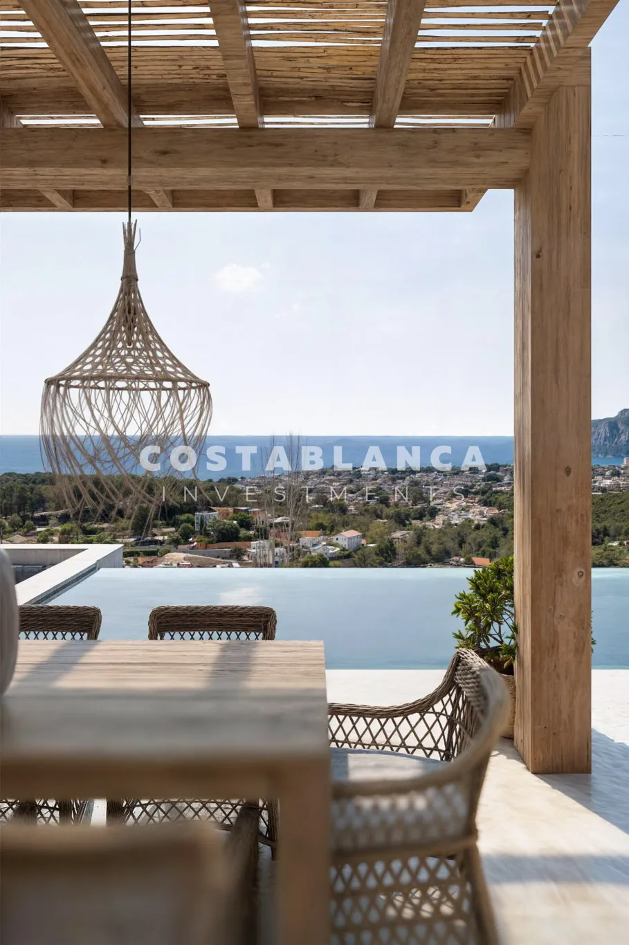 O capodoperă panoramică mediteraneană de vânzare în Benissa.