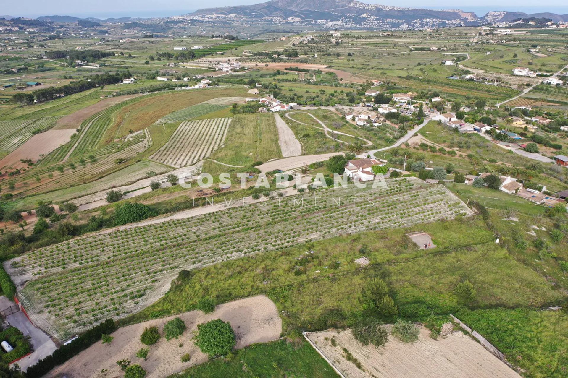 Fermă rurală cu vederi panoramice la mare și la munte de vânzare în Teulada.