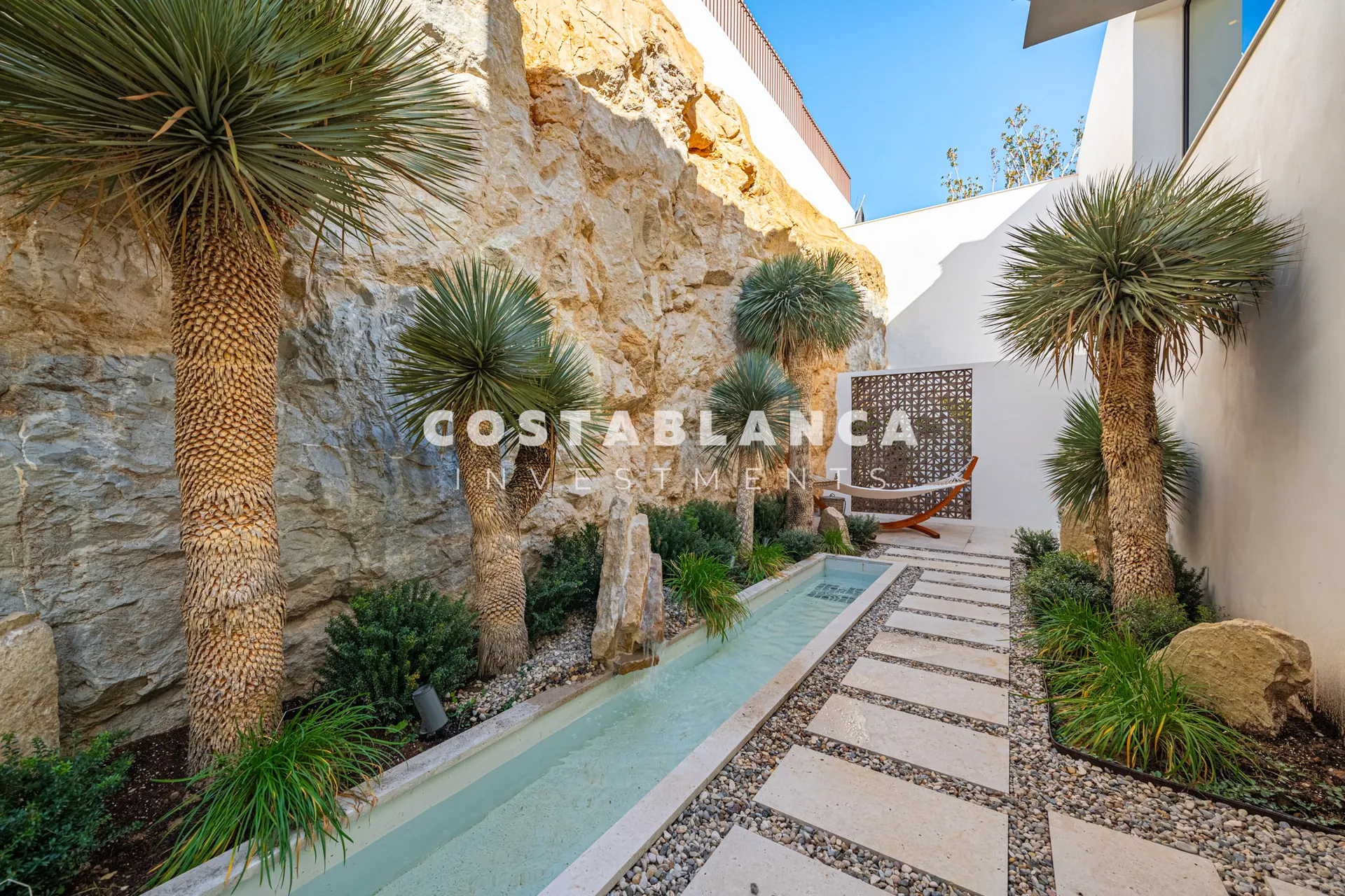 CA MALVA - New modern and eco-friendly luxury villa with panoramic views in fabulous Javea, Spain.