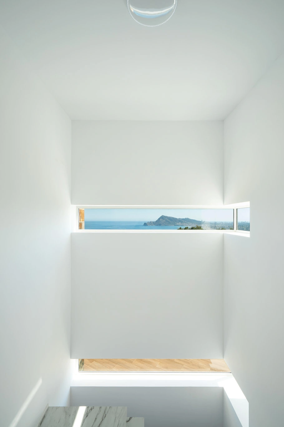 Vila modernă de lux cu vedere panoramică la mare de vânzare în Sierra de Altea.