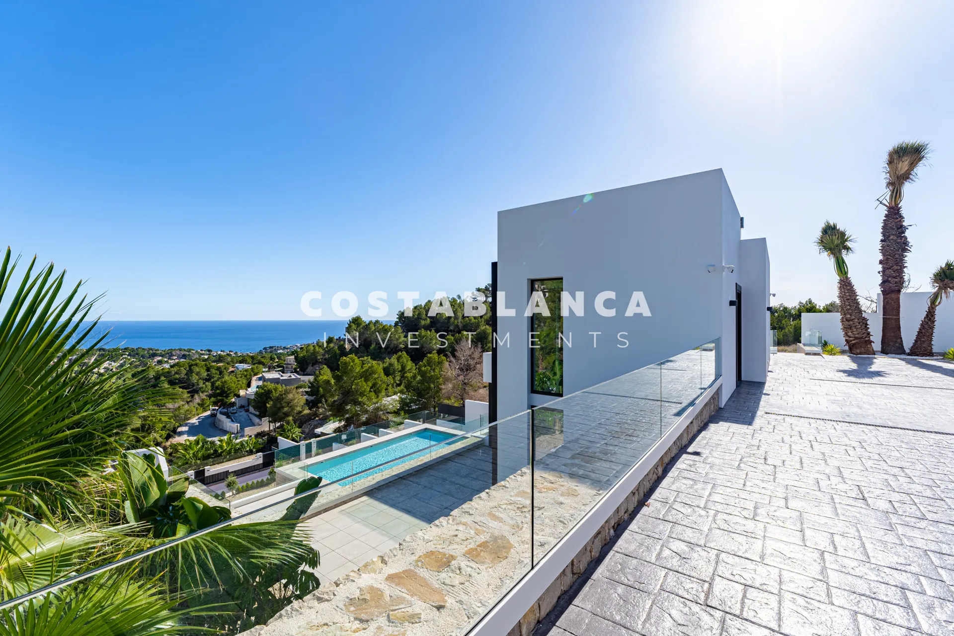 Capodoperă contemporană cu vederi panoramice la mare și la munte de vânzare în Benissa