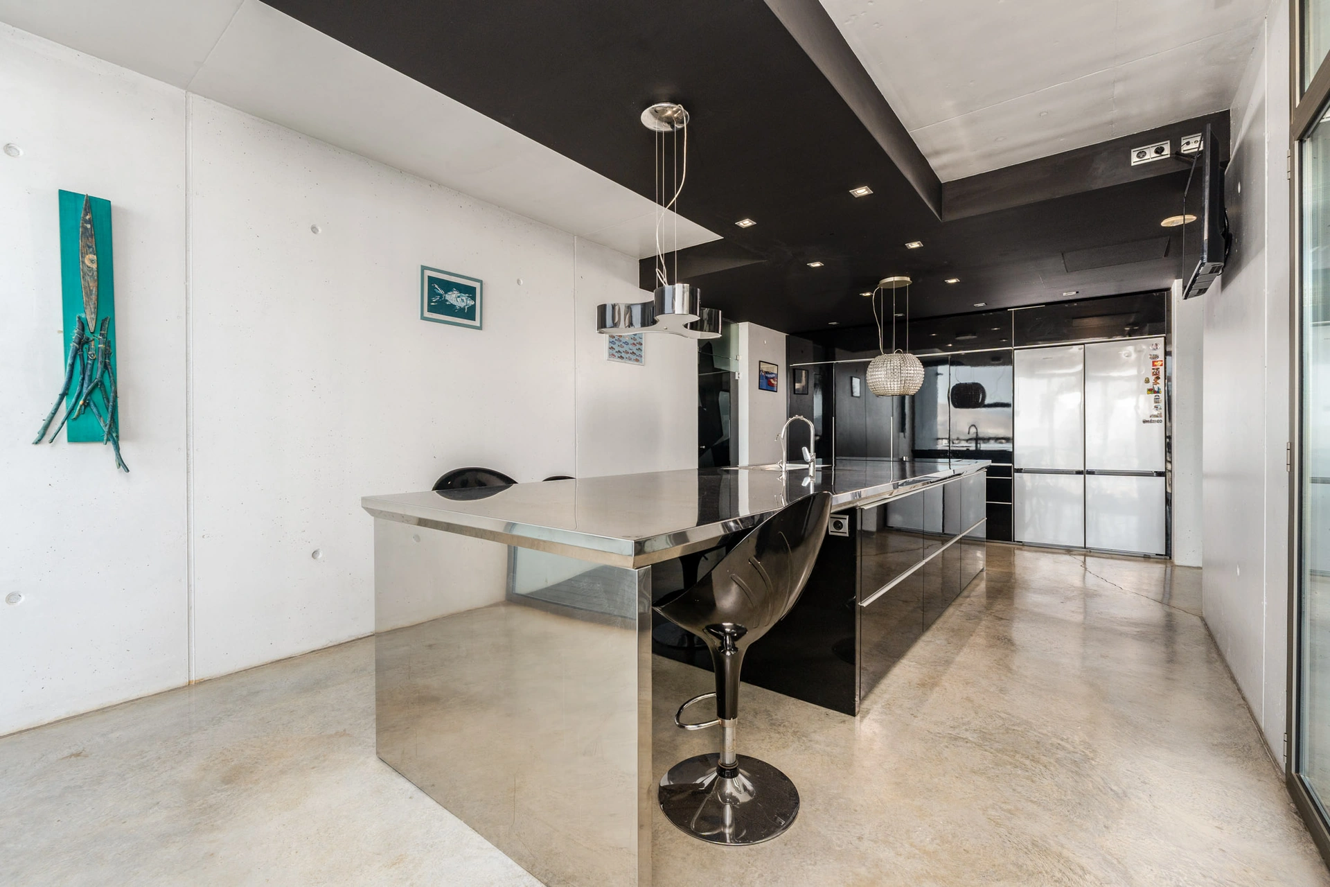 Vila de lux iconică cu vederi panoramice la mare de vânzare în Benidorm
