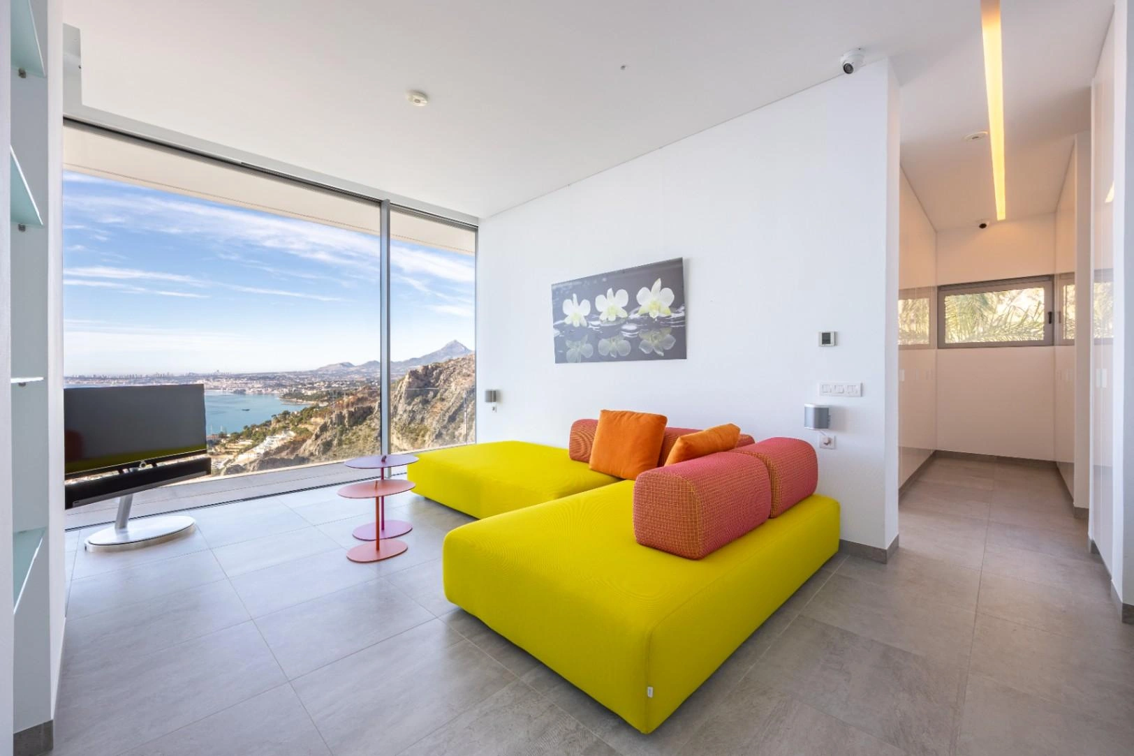 Modern Villa with Sea Views for Sale in Altea
