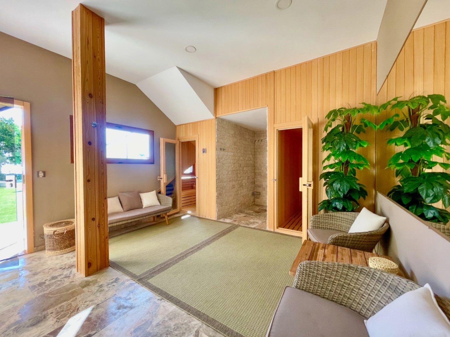 Villa for sale in El Campello, Alicante