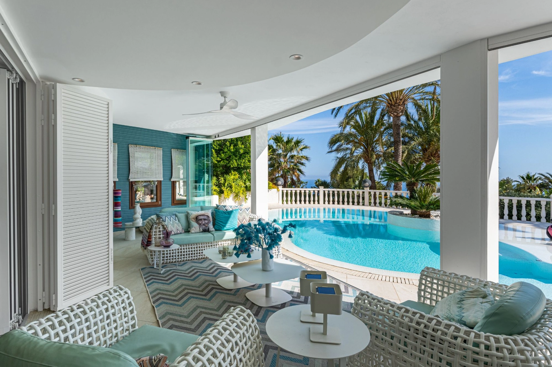 ELEGANT VILLA WITH PANORAMIC SEA VIEWS FOR SALE IN ALTEA