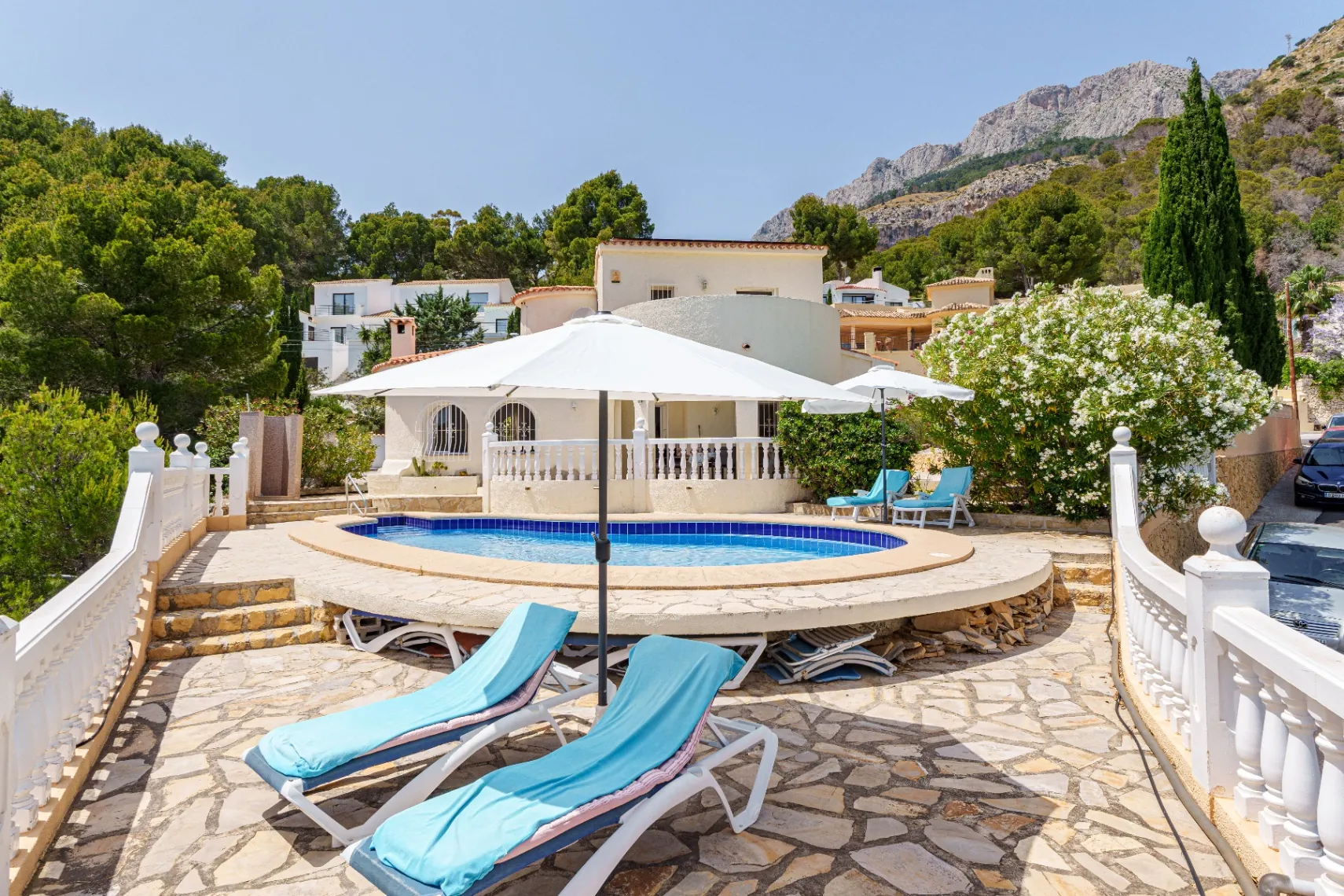 Villa for sale in Altea, Alicante
