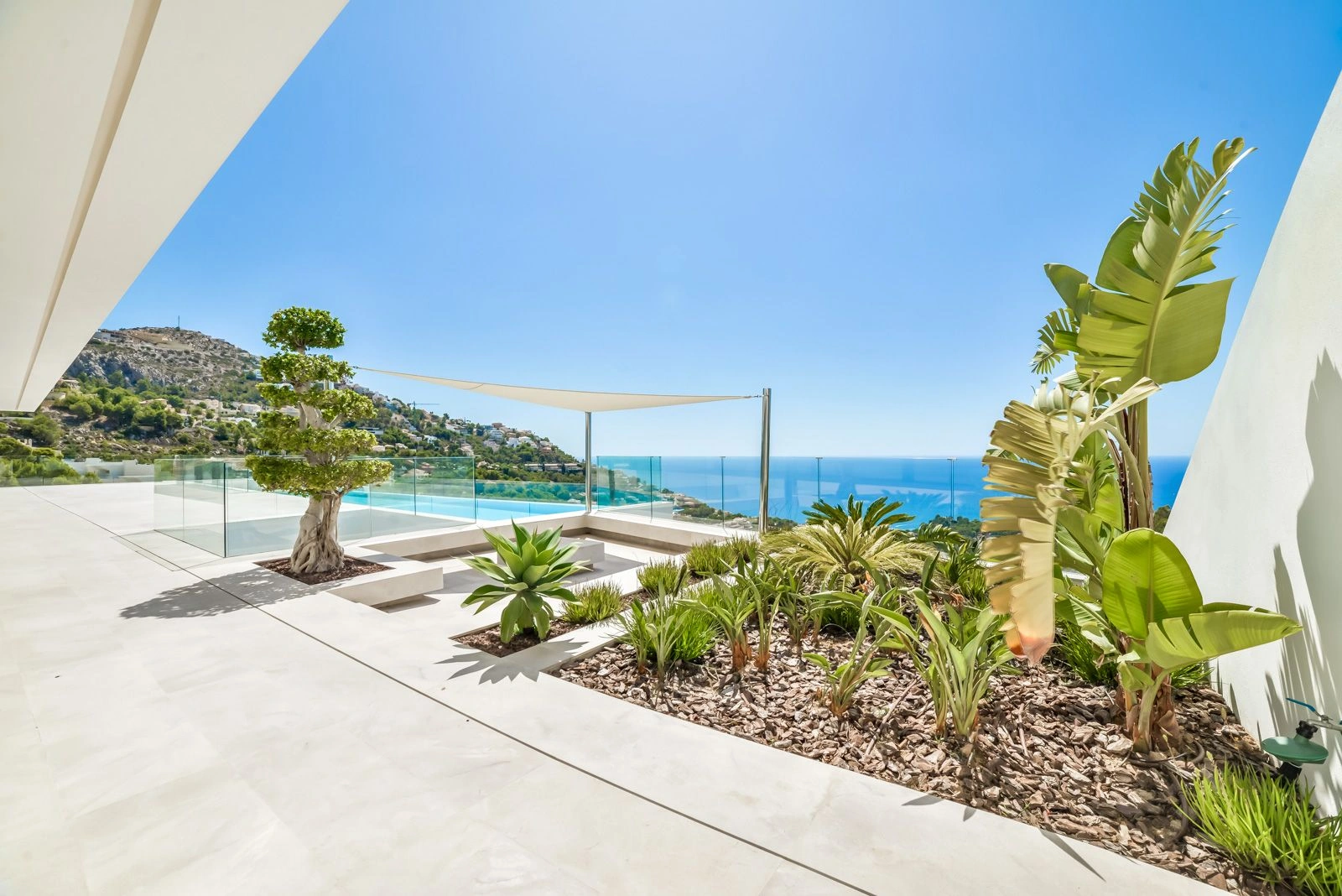 Luxury Villa with Panoramic Sea Views for Sale in Altea Hills With Large Swimming Pool