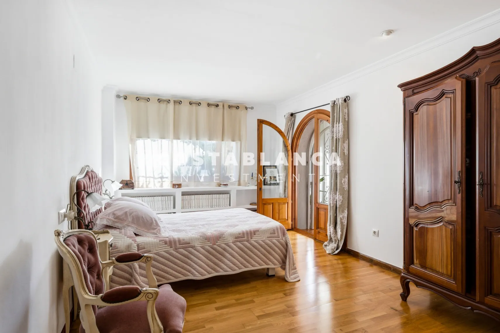 Villa for sale in Moraira, Alicante