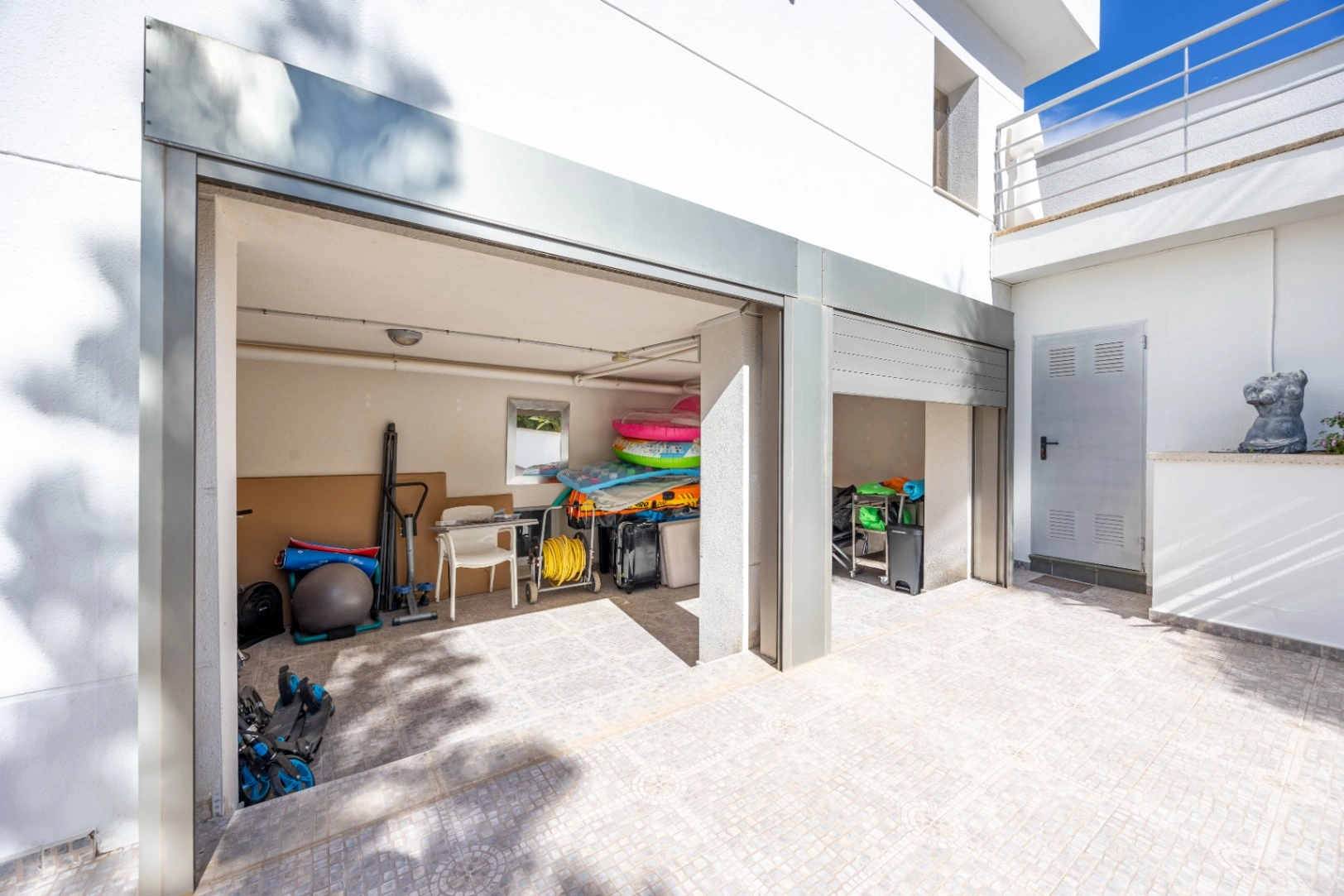Stunning Villa with Mountain Views for Sale in Altea La Vella