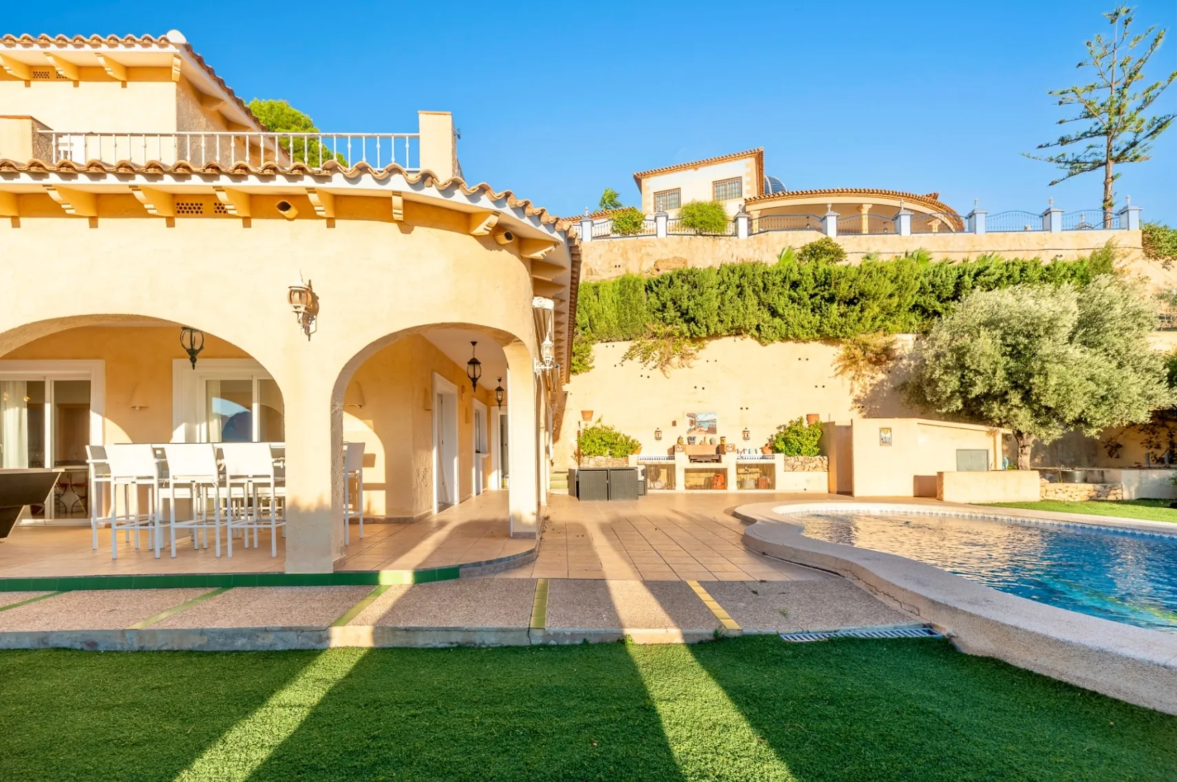 Two-story Mediterranean villa with Garage for Sale in Alhama Springs