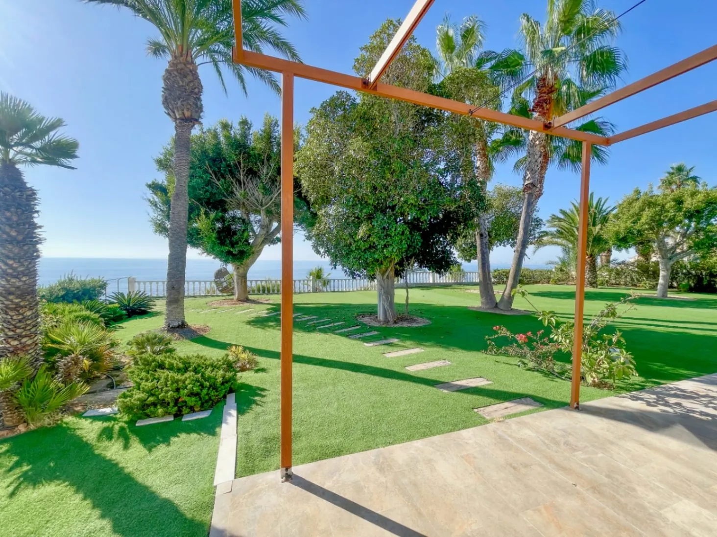 Villa for sale in El Campello, Alicante