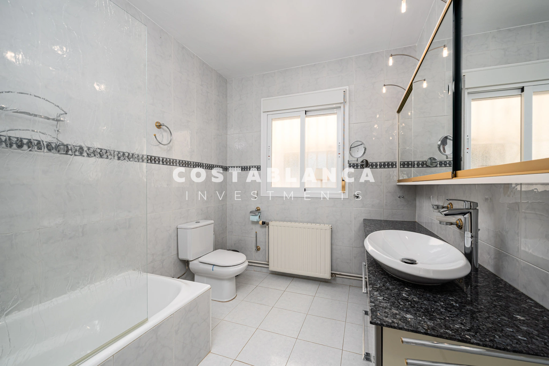 Single Floor Villa with Pool and Solar Panels in Quiet Area of L’Albir