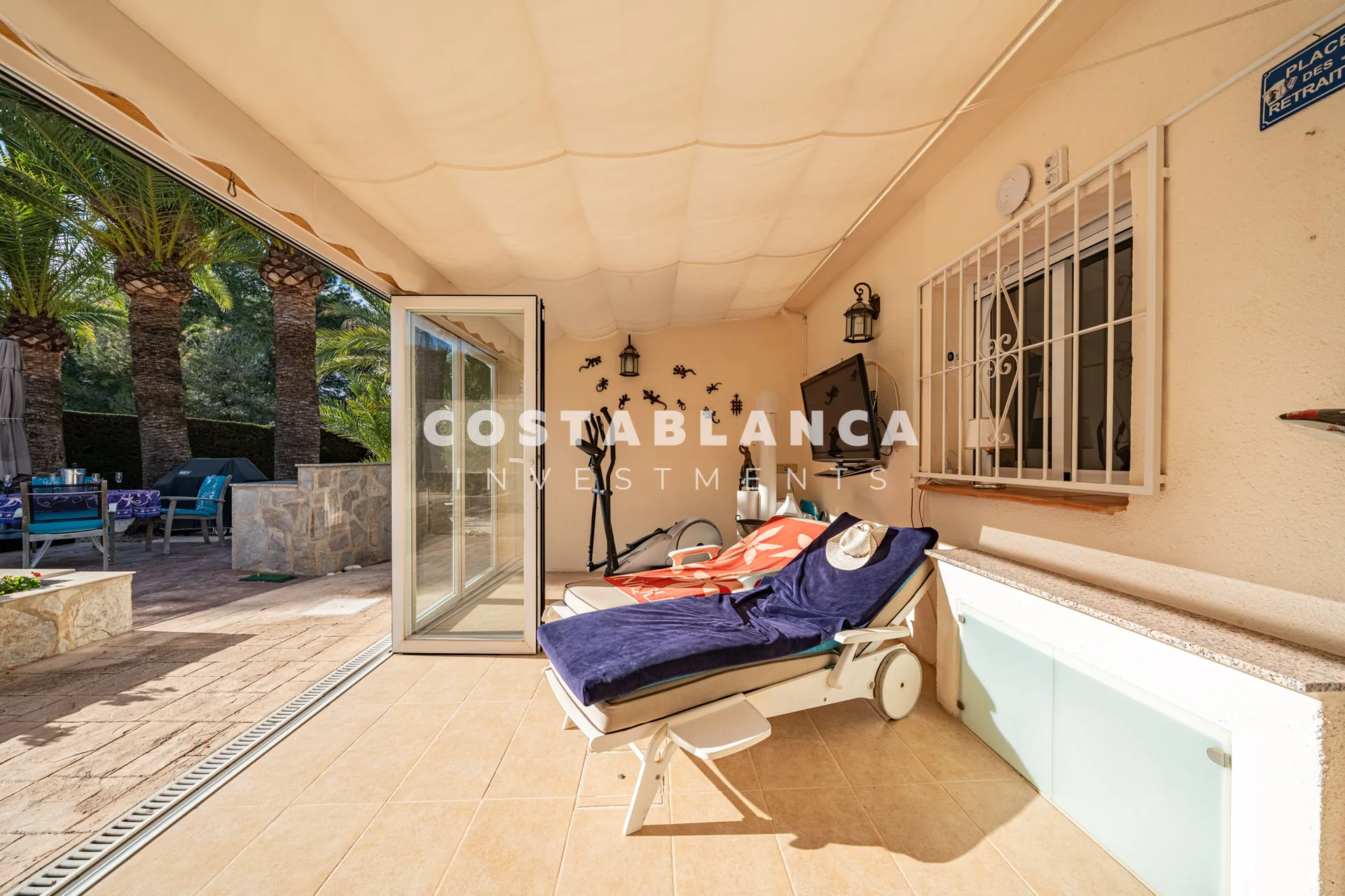 Single Floor Villa with Pool and Solar Panels in Quiet Area of L’Albir