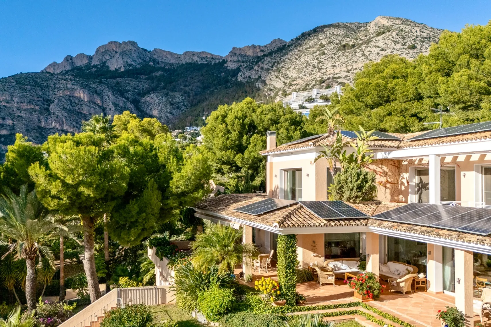 Villa for sale in Altea with the best location in the hills of Altea.