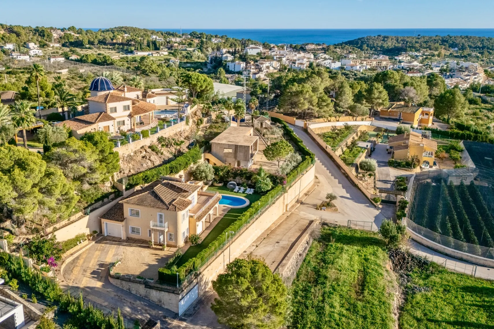 Two-story Mediterranean villa with Garage for Sale in Alhama Springs