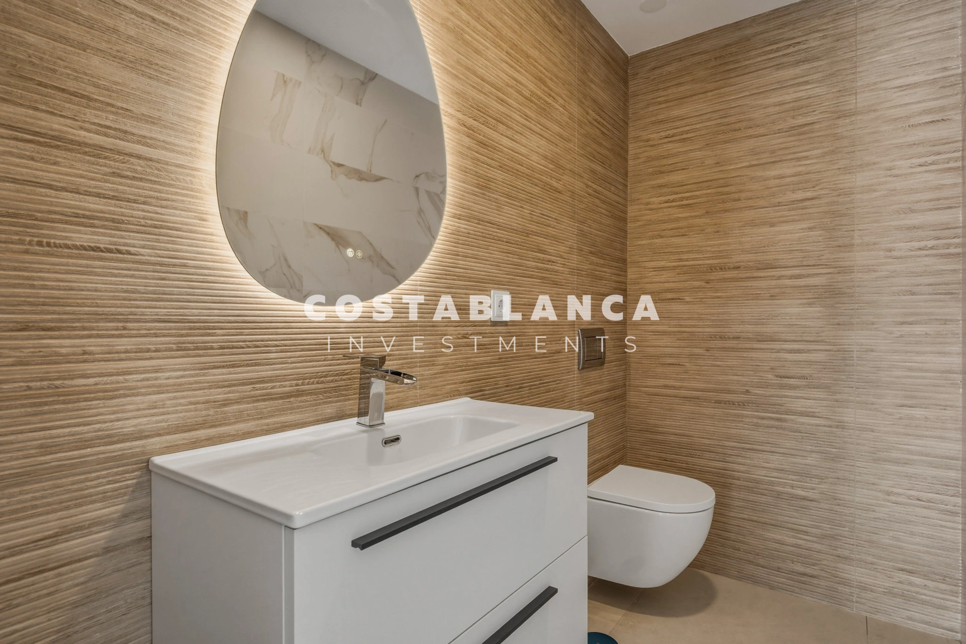Villa for sale in Albir, Alicante