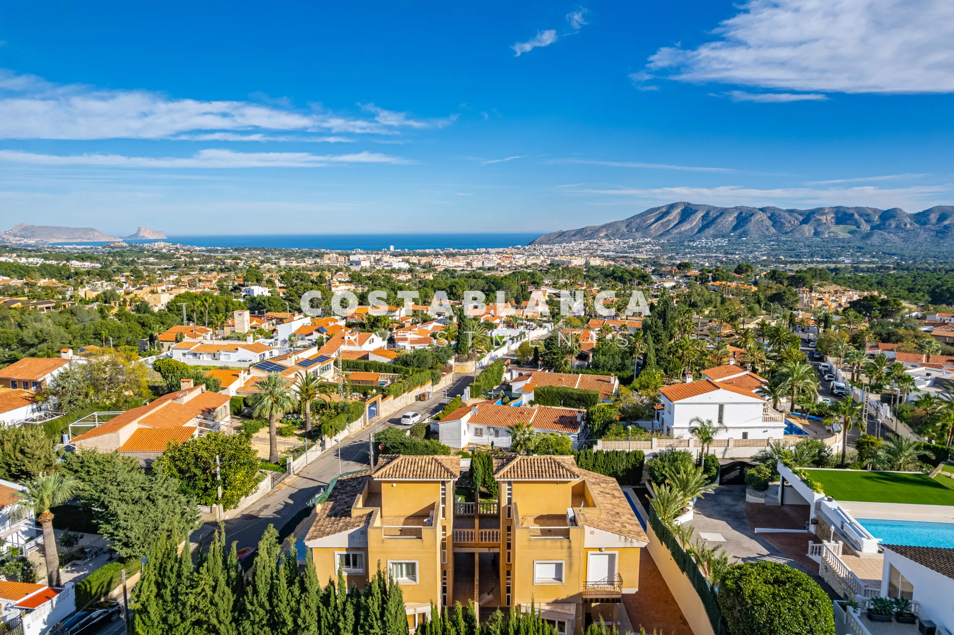 Villa for sale in La Nucía, Alicante