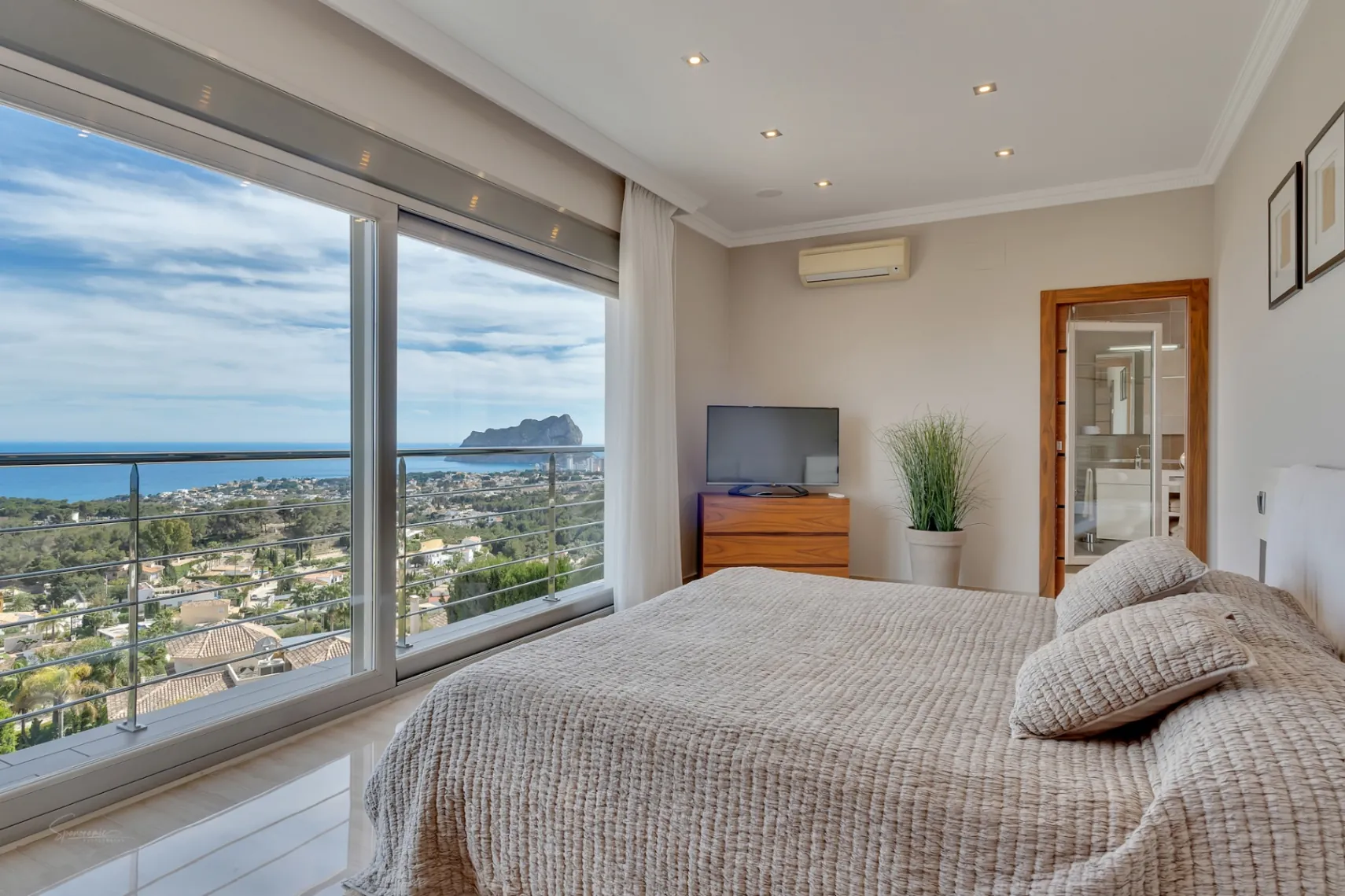 Villa for sale in Benissa, Alicante