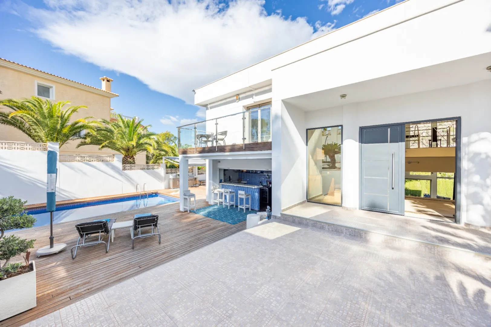 Stunning Villa with Mountain Views for Sale in Altea La Vella