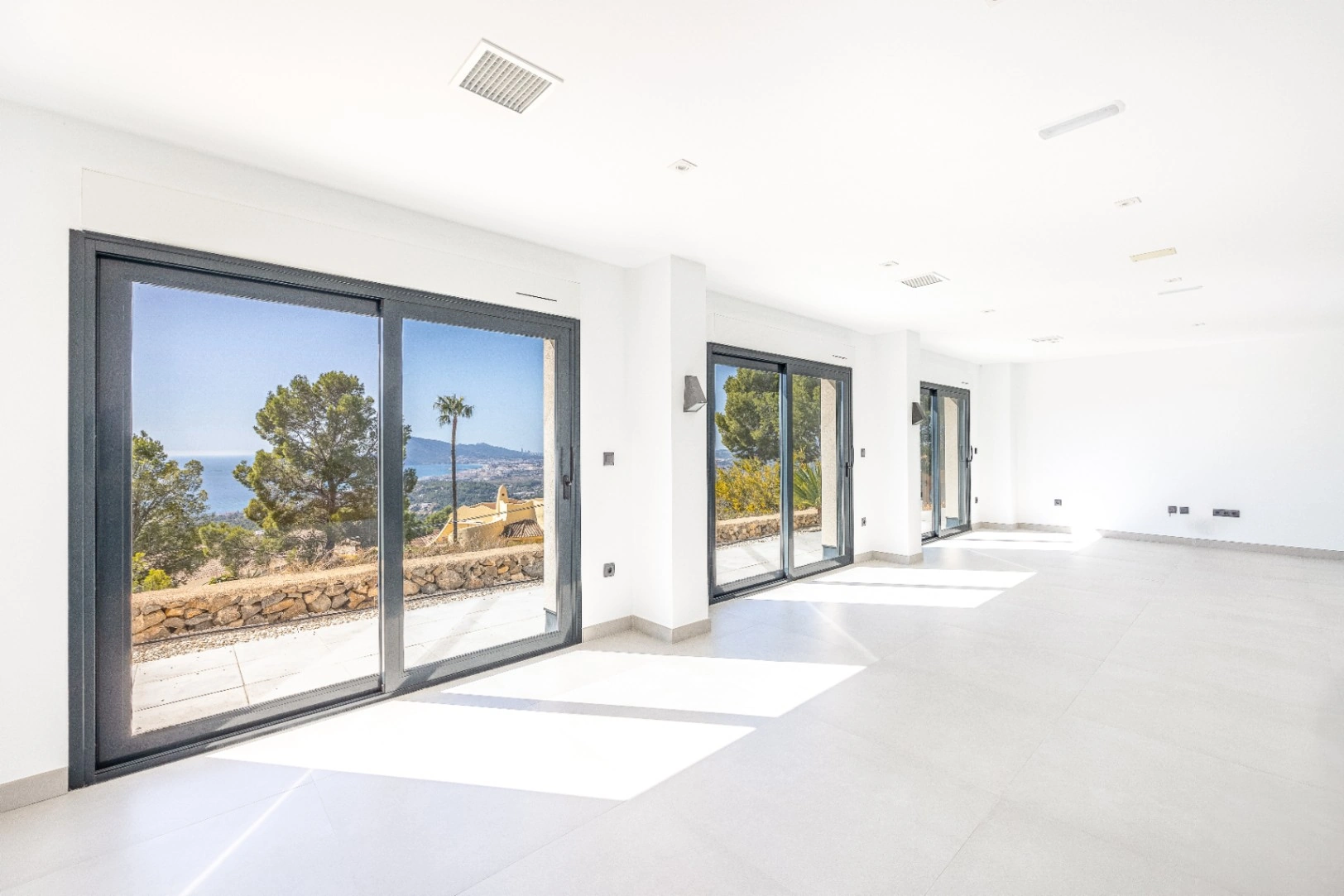 Contemporary Deluxe Residence for Sale in Altea la Vella