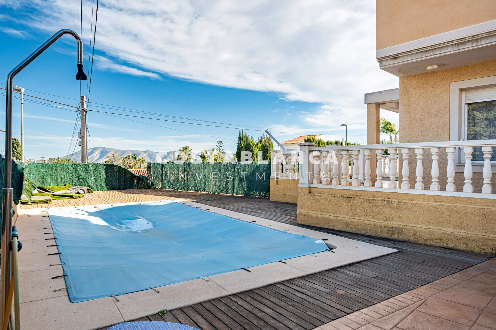 Villa for sale in La Nucía, Alicante