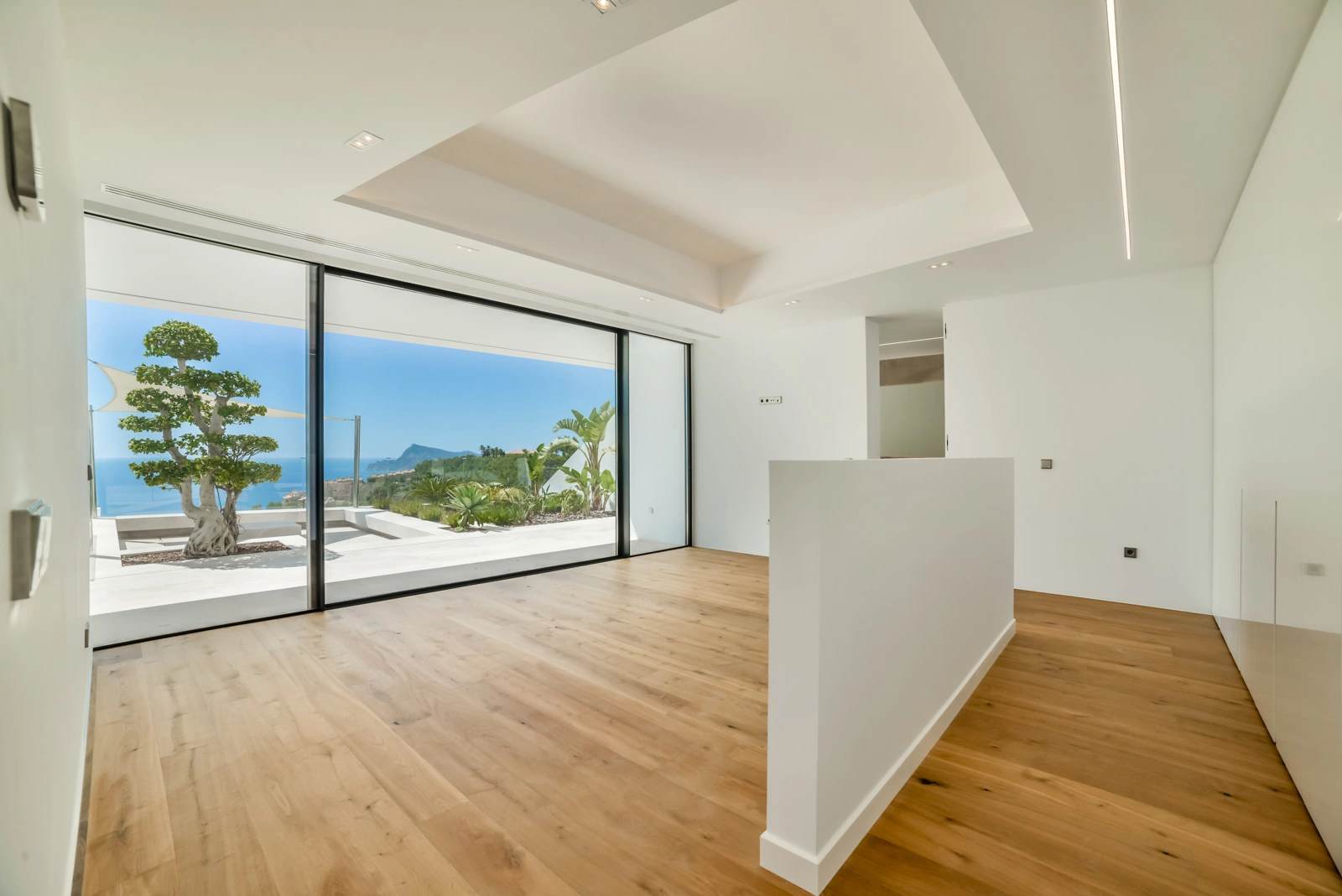 Luxury Villa with Panoramic Sea Views for Sale in Altea Hills With Large Swimming Pool