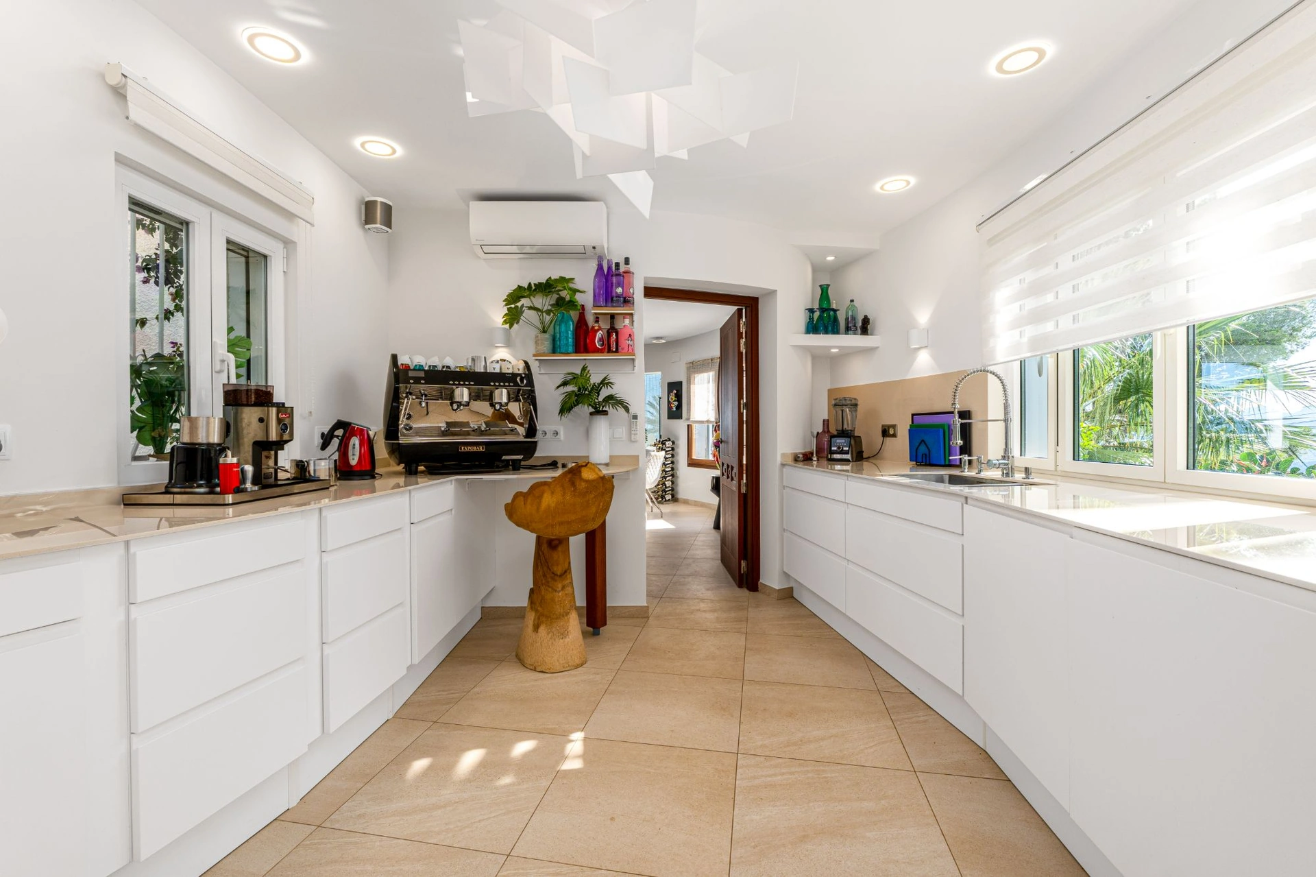 ELEGANT VILLA WITH PANORAMIC SEA VIEWS FOR SALE IN ALTEA