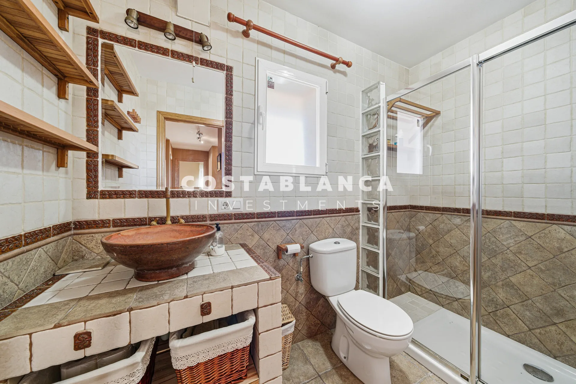 Villa for sale in La Nucía, Alicante