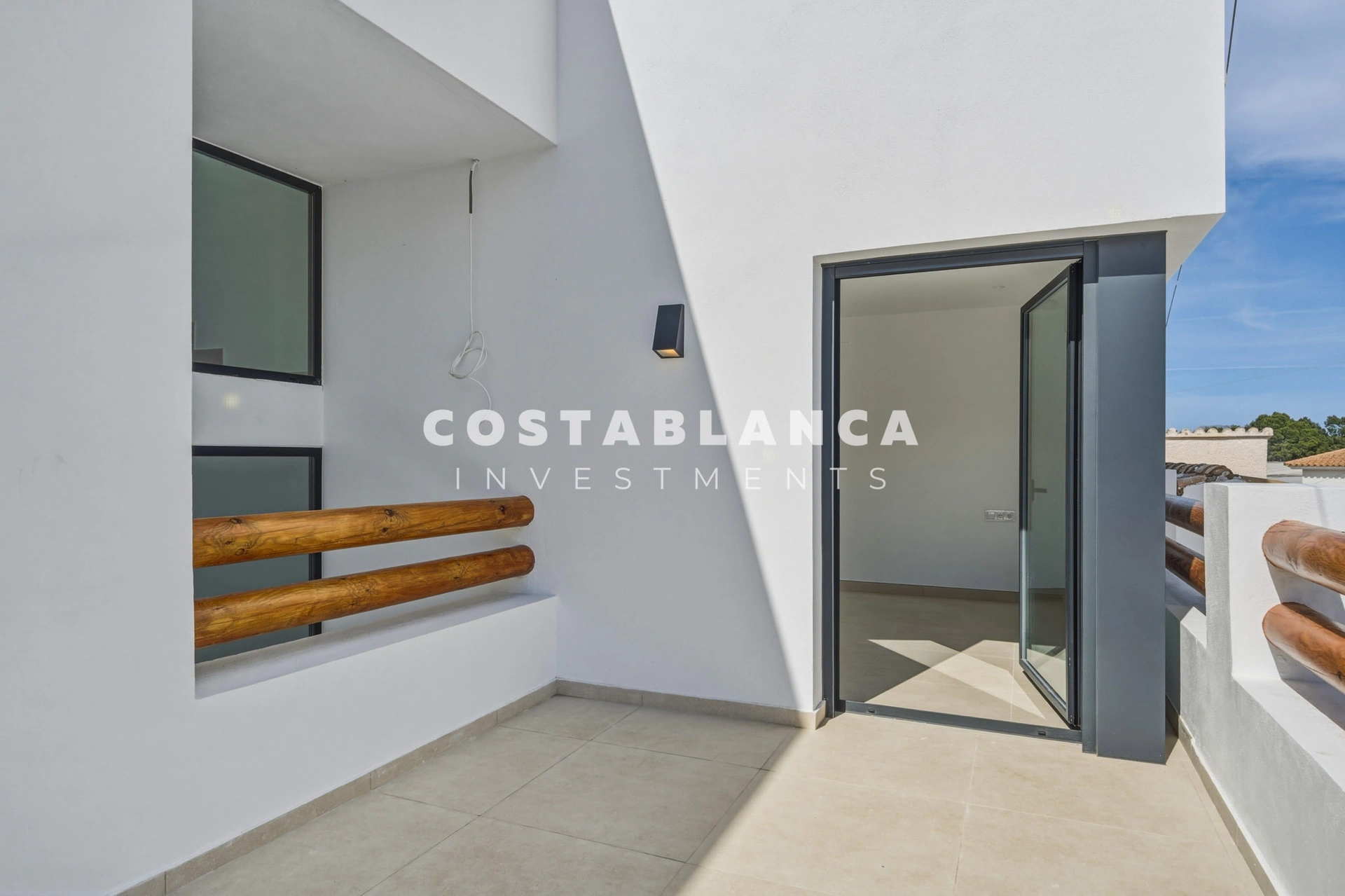 Villa for sale in Albir, Alicante