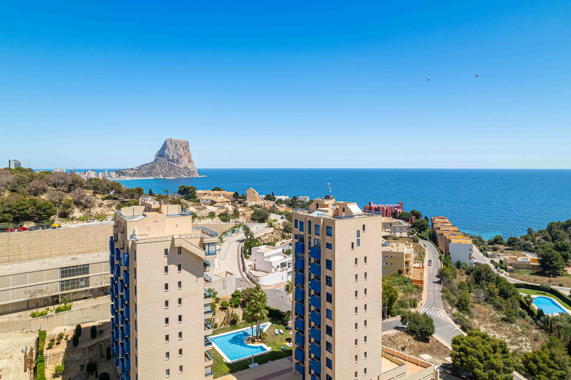 Spectaculos ático triplex de vânzare cu vedere de 360 de grade în Calpe.
