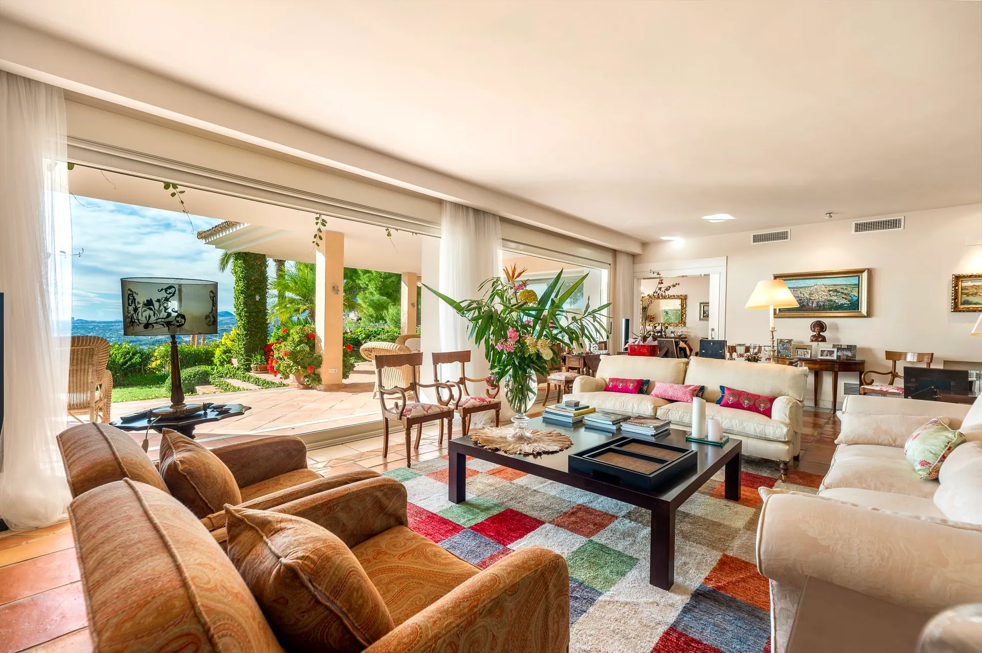Villa for sale in Altea with the best location in the hills of Altea.