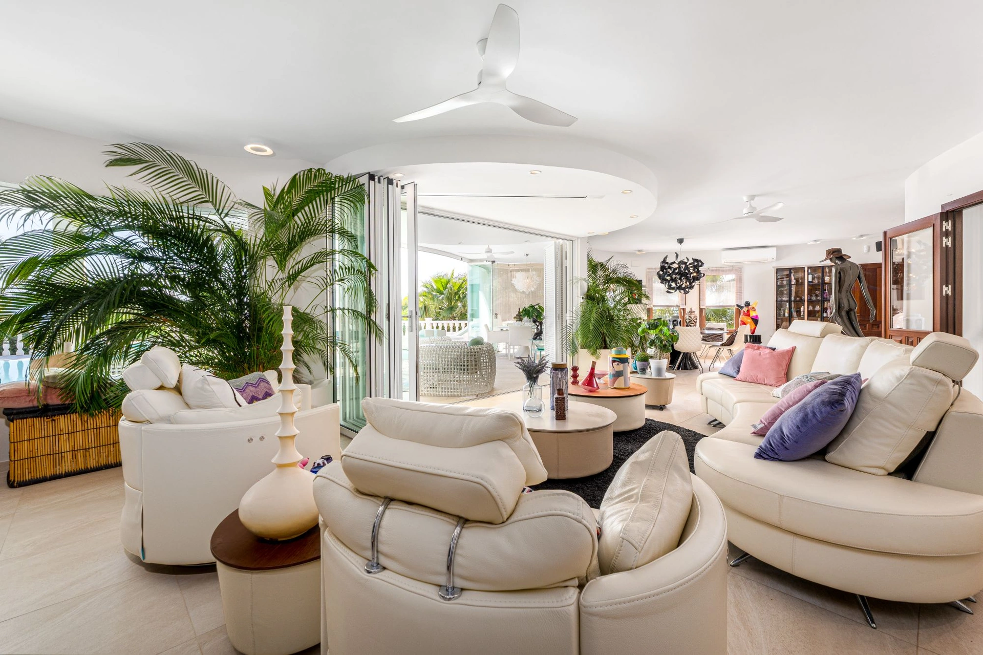 ELEGANT VILLA WITH PANORAMIC SEA VIEWS FOR SALE IN ALTEA