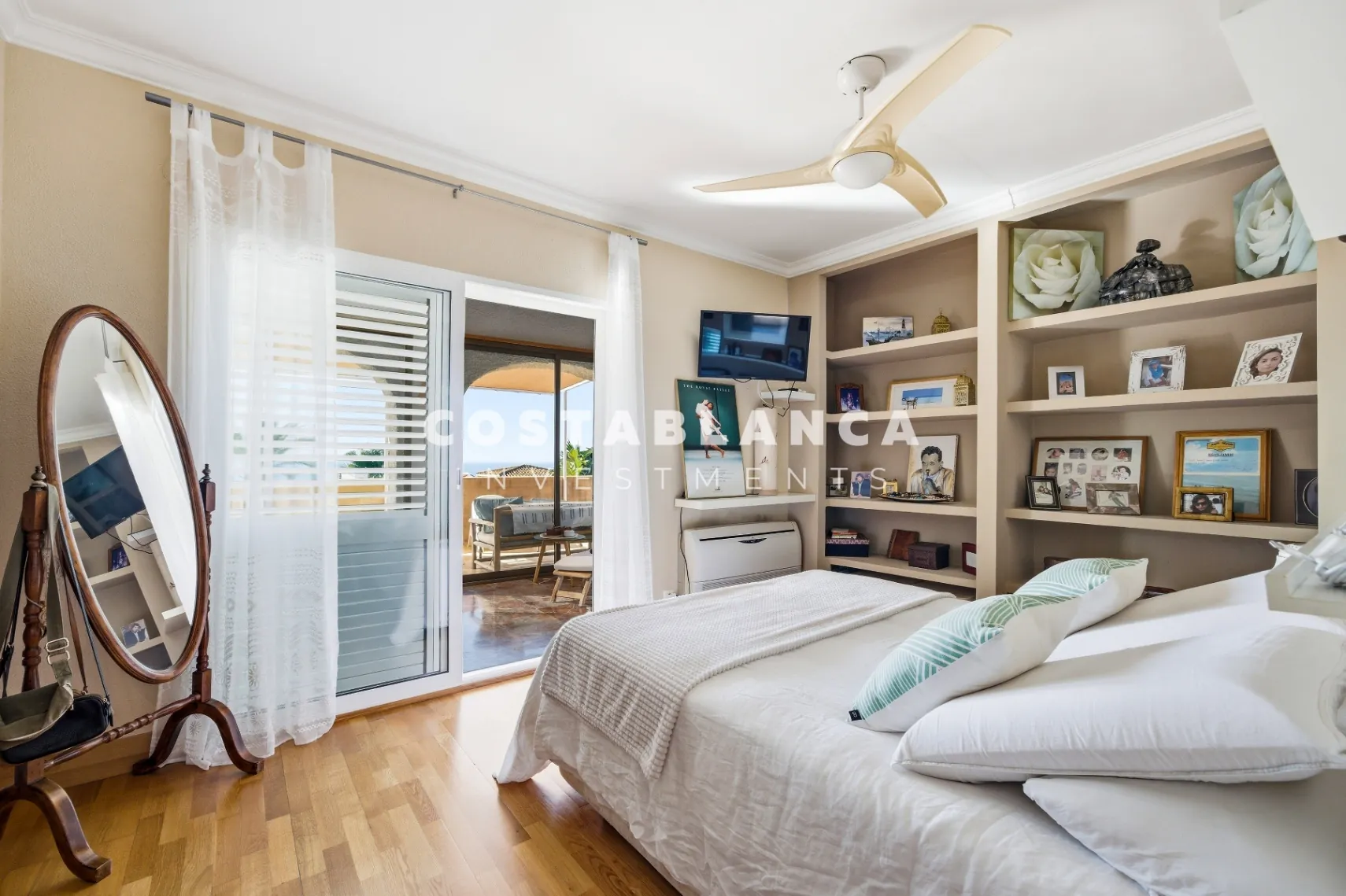 Villa for sale in Moraira, Alicante