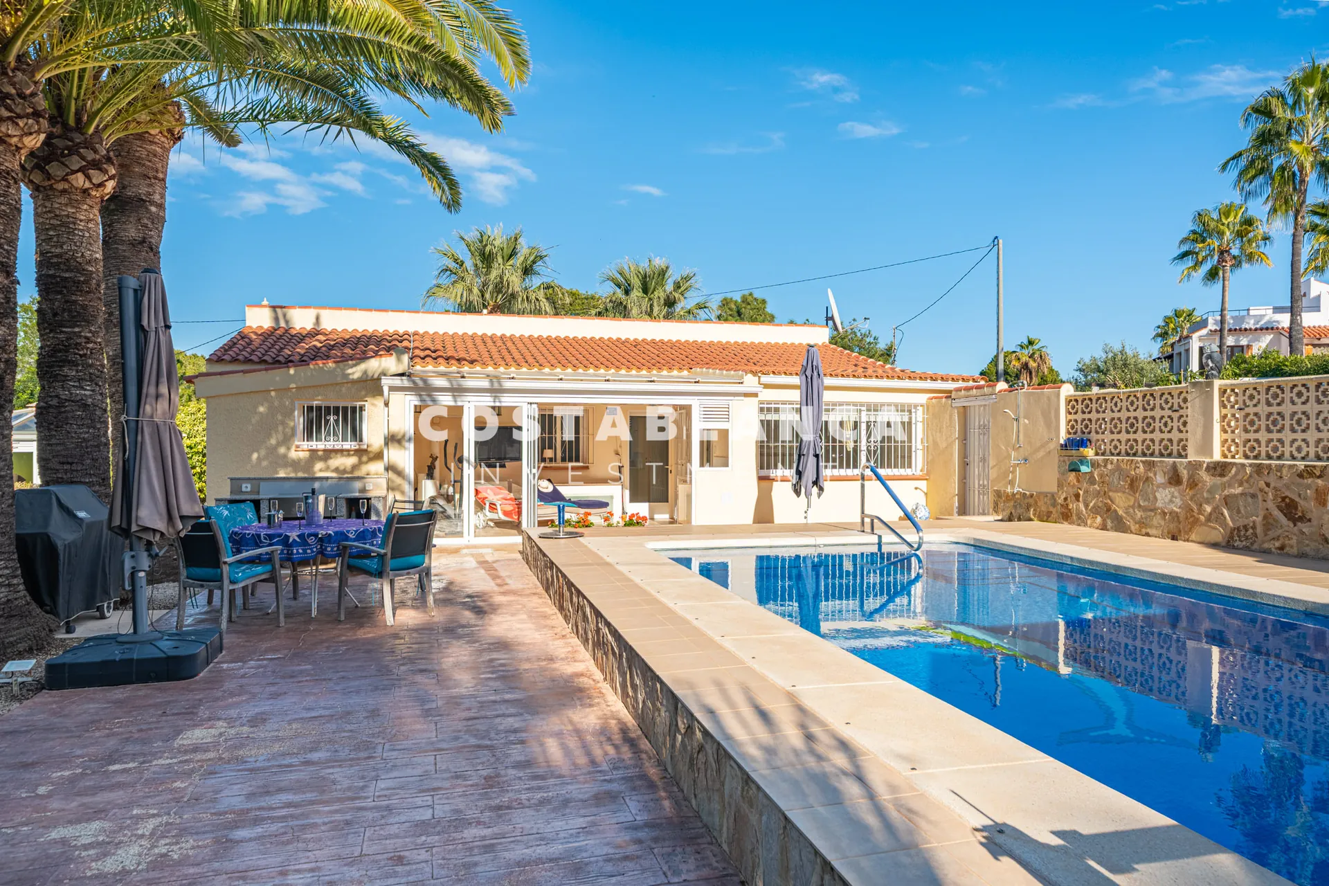 Single Floor Villa with Pool and Solar Panels in Quiet Area of L’Albir