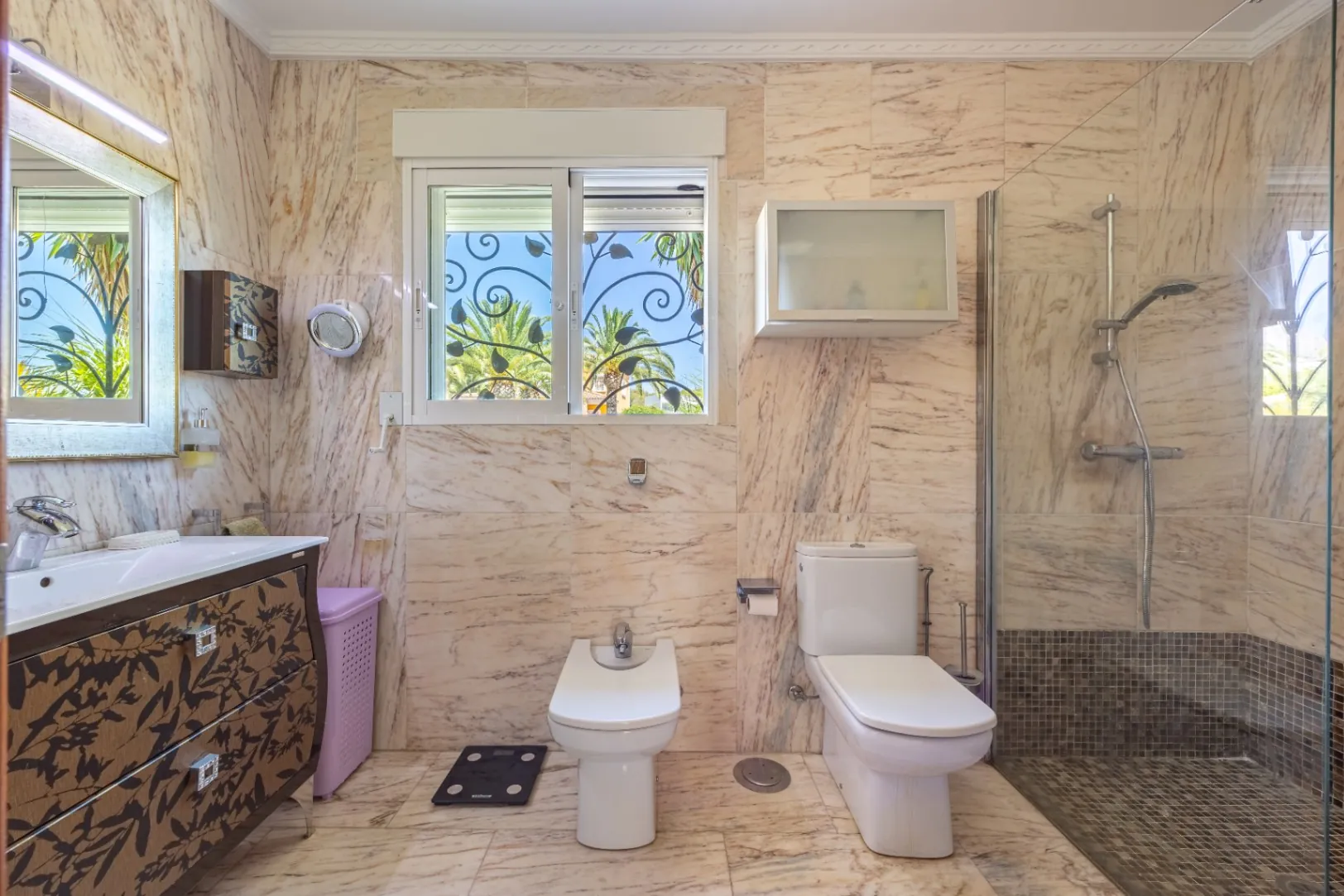 Villa for sale in Benidorm, Alicante