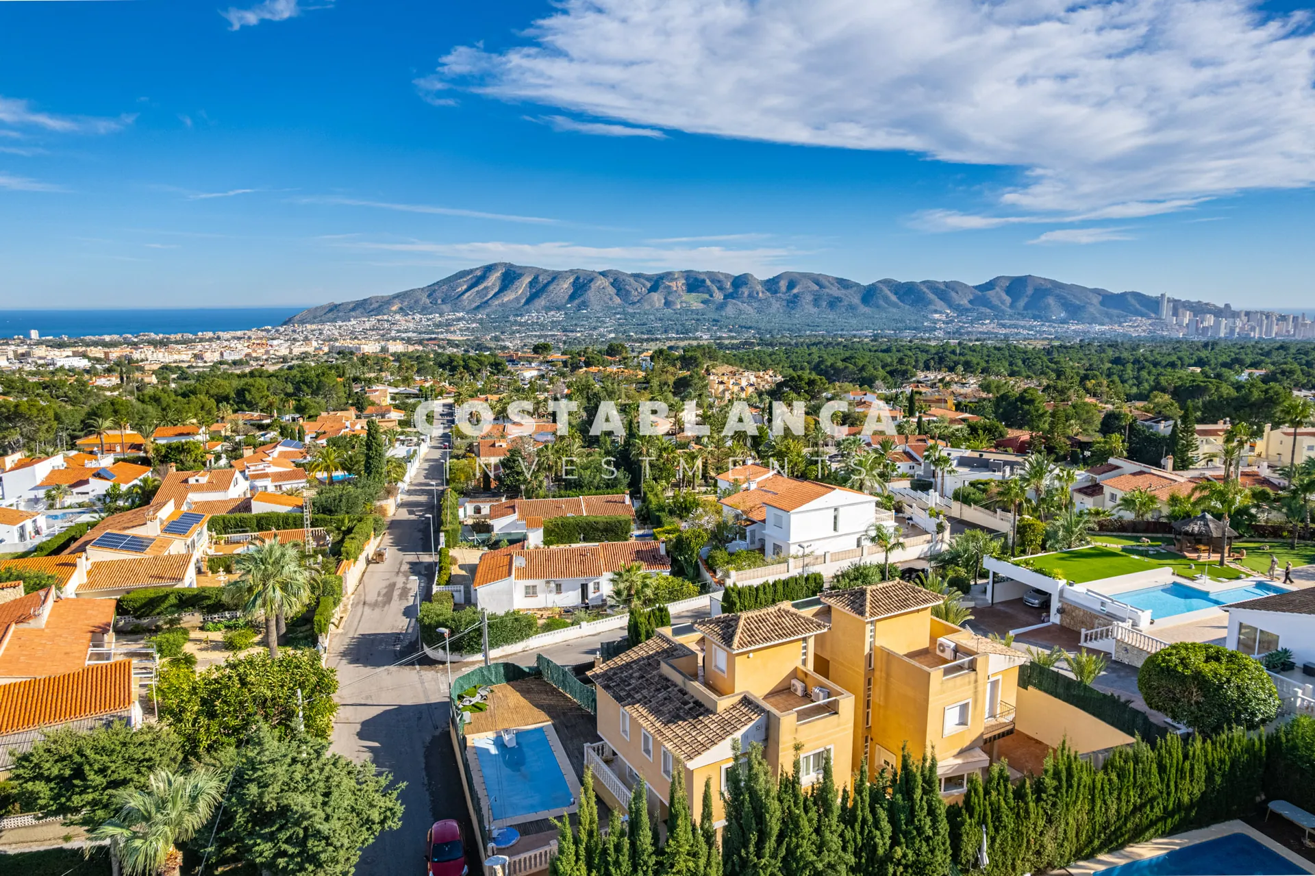 Villa for sale in La Nucía, Alicante