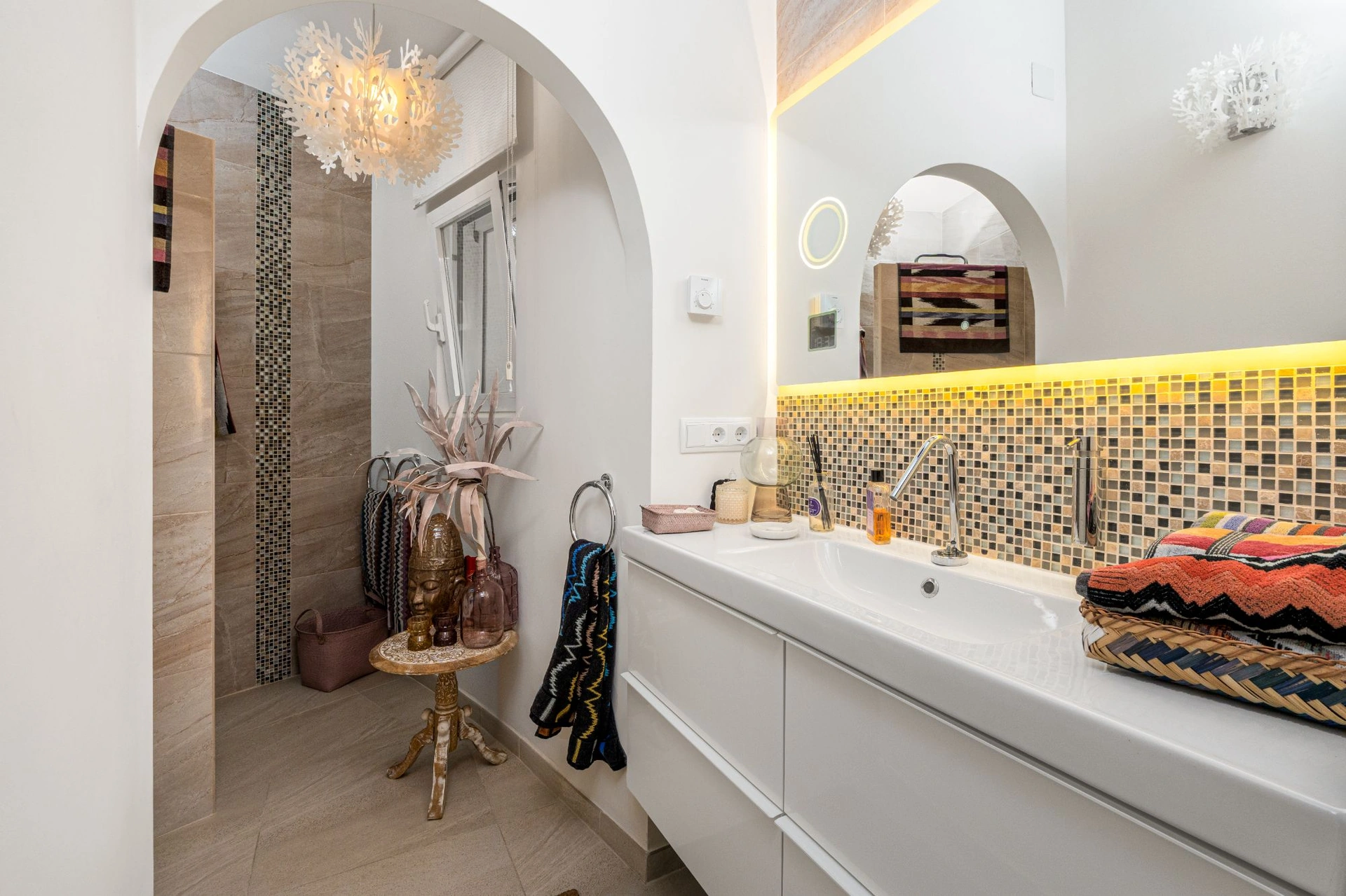 ELEGANT VILLA WITH PANORAMIC SEA VIEWS FOR SALE IN ALTEA