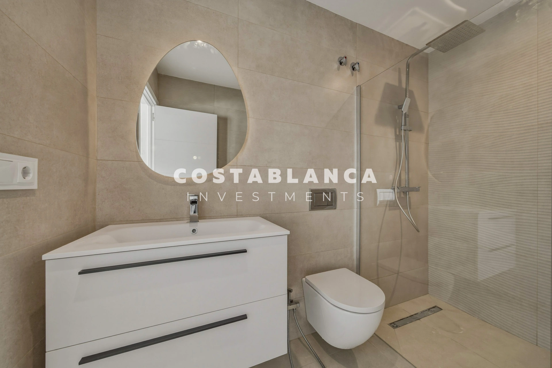 Villa for sale in Albir, Alicante