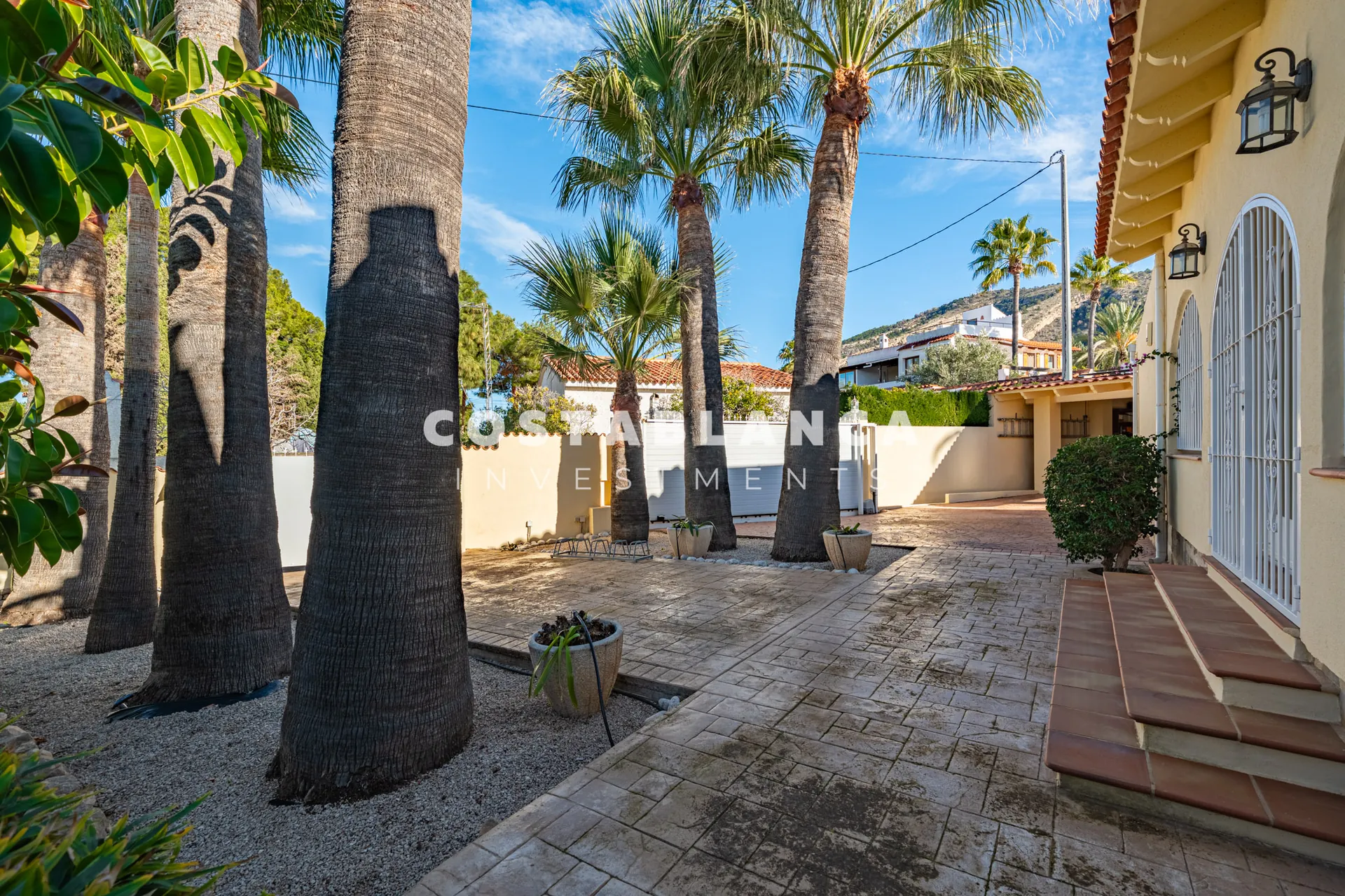 Single Floor Villa with Pool and Solar Panels in Quiet Area of L’Albir