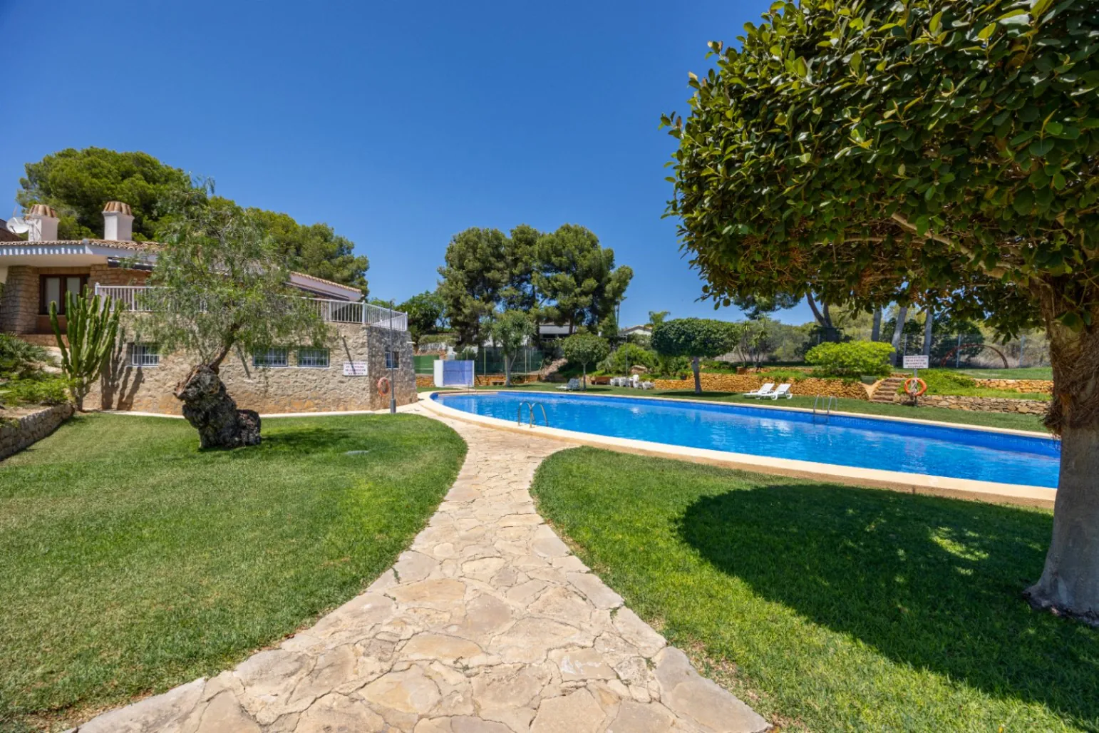 Villa for sale in Benidorm, Alicante