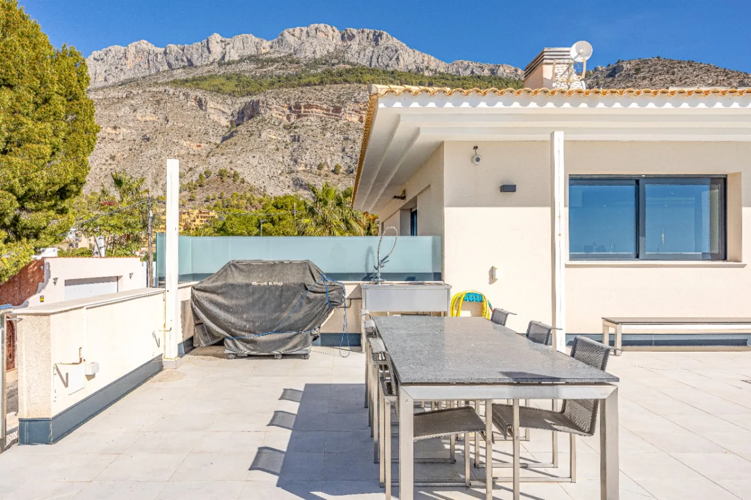Contemporary Deluxe Residence for Sale in Altea la Vella